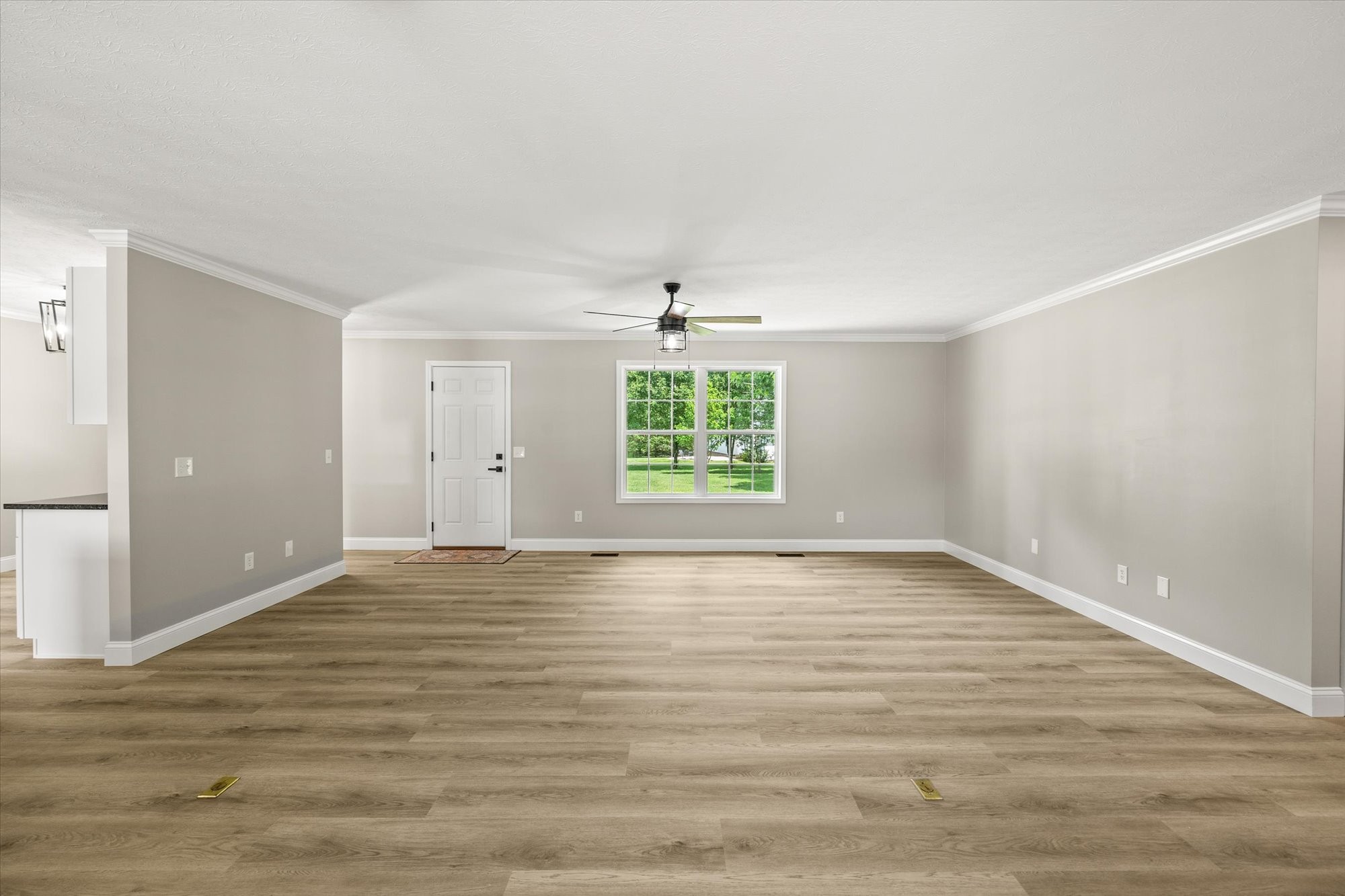 2933 Old Walton Cir Property Photo 8