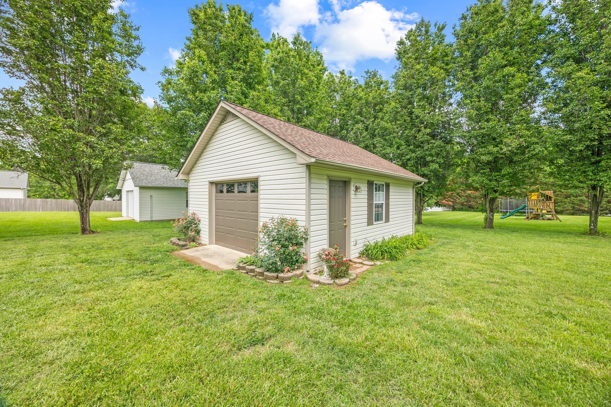 2933 Old Walton Cir Property Photo 28