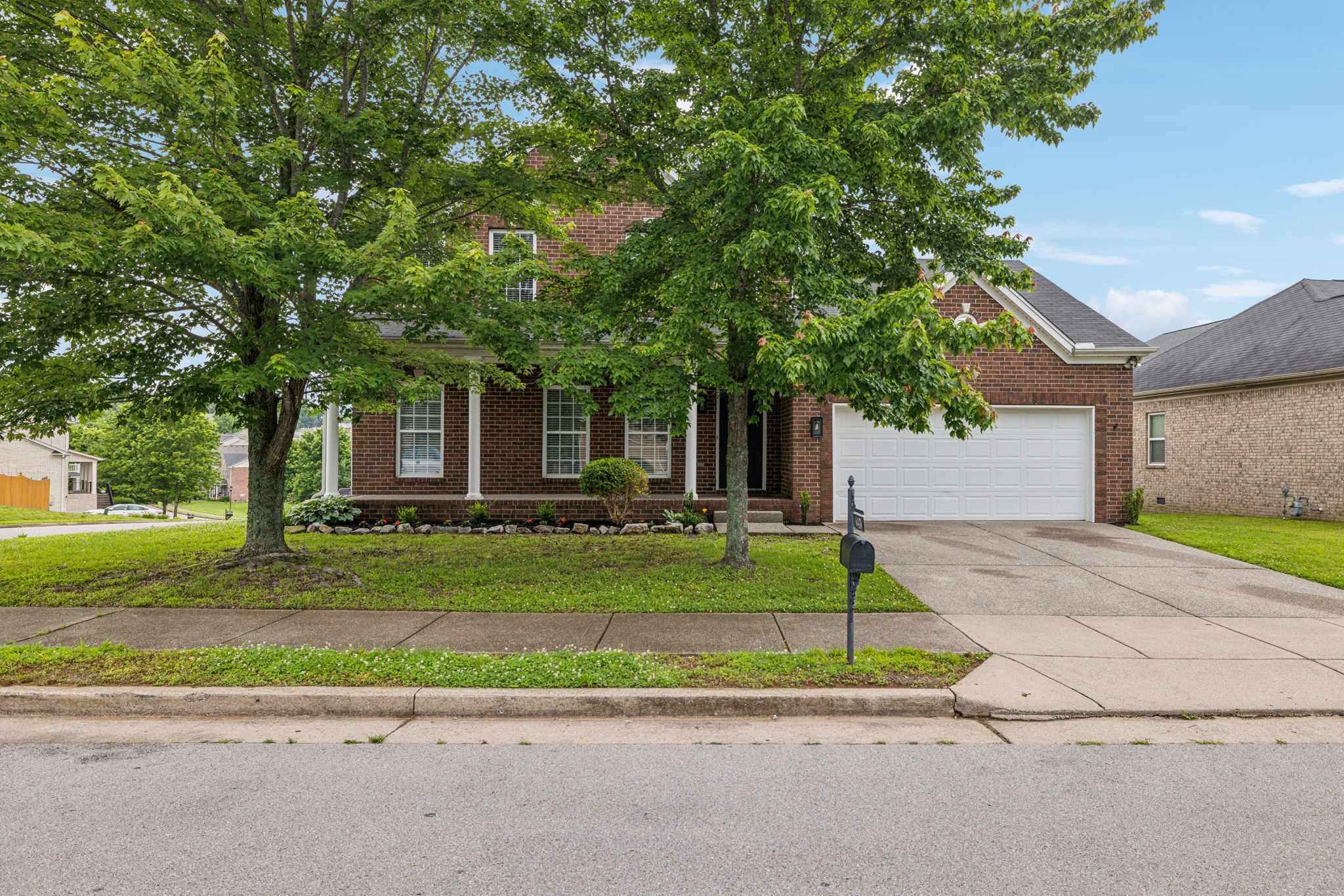 6443 Sunnywood Dr Property Photo 1