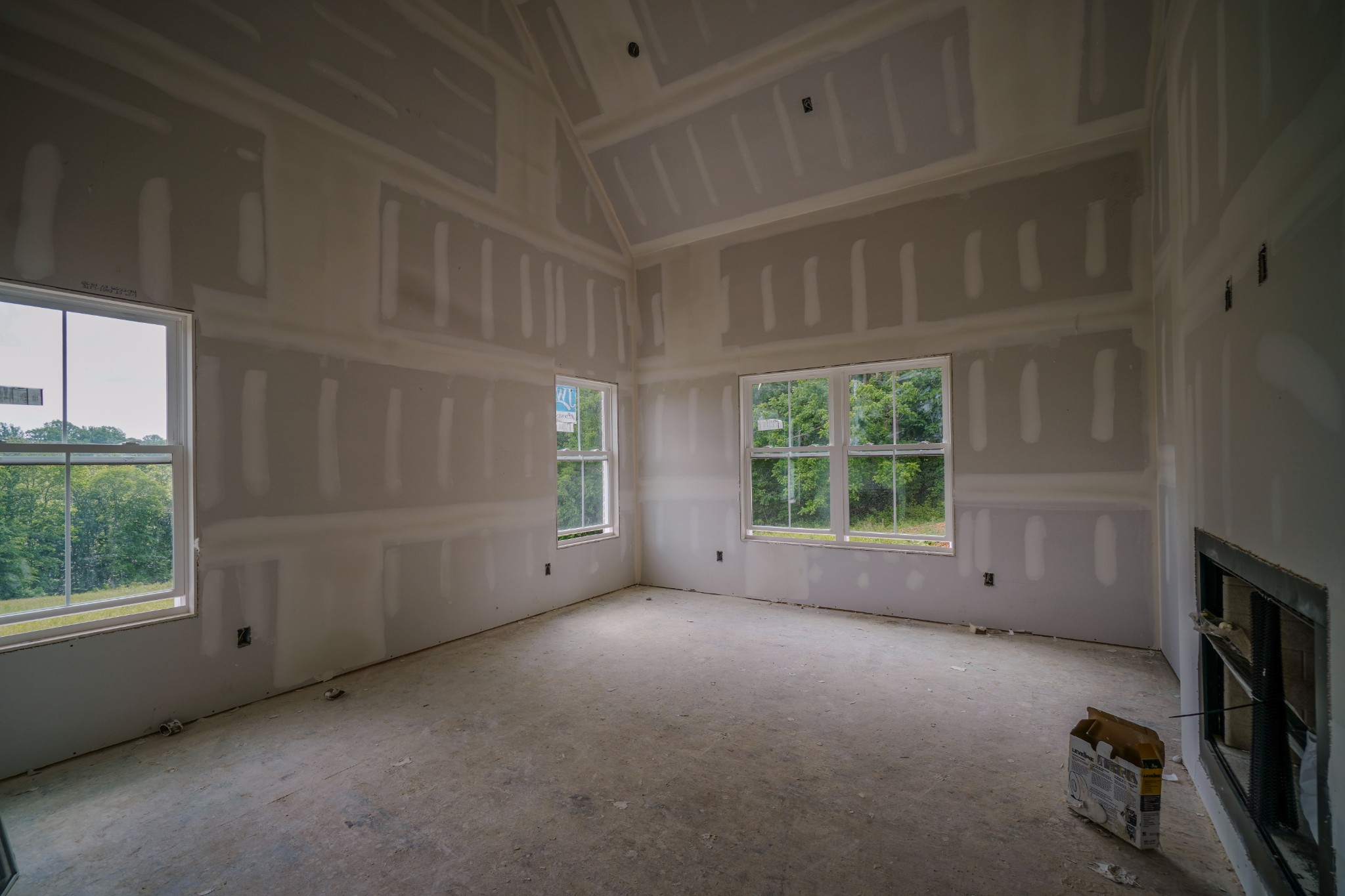 7039 Hall Rd Property Photo 9