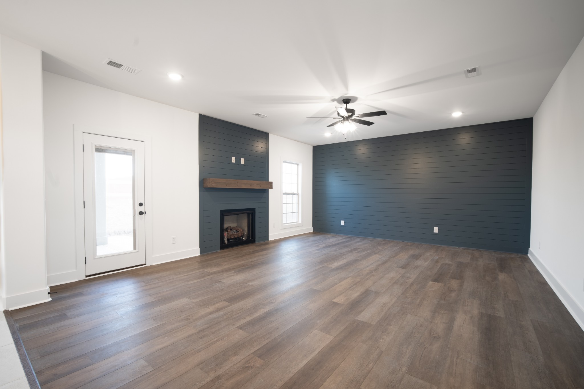 1117 Henry Place Blvd Property Photo 5
