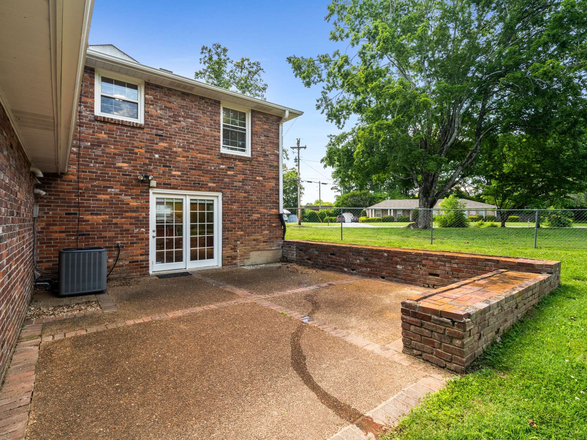 604 Meadowgreen Dr Property Photo 26