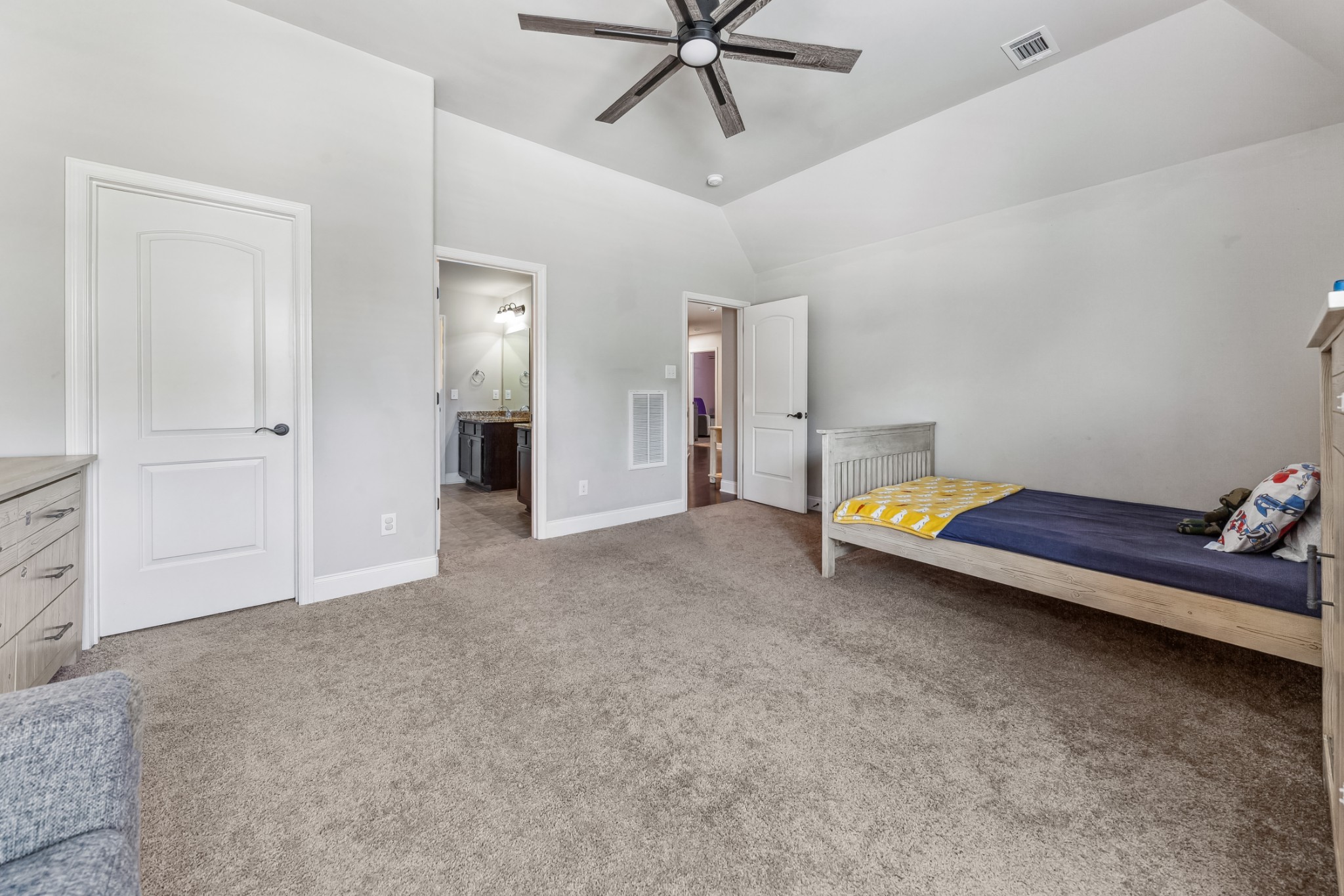705 Rain Meadow Ct Property Photo 23