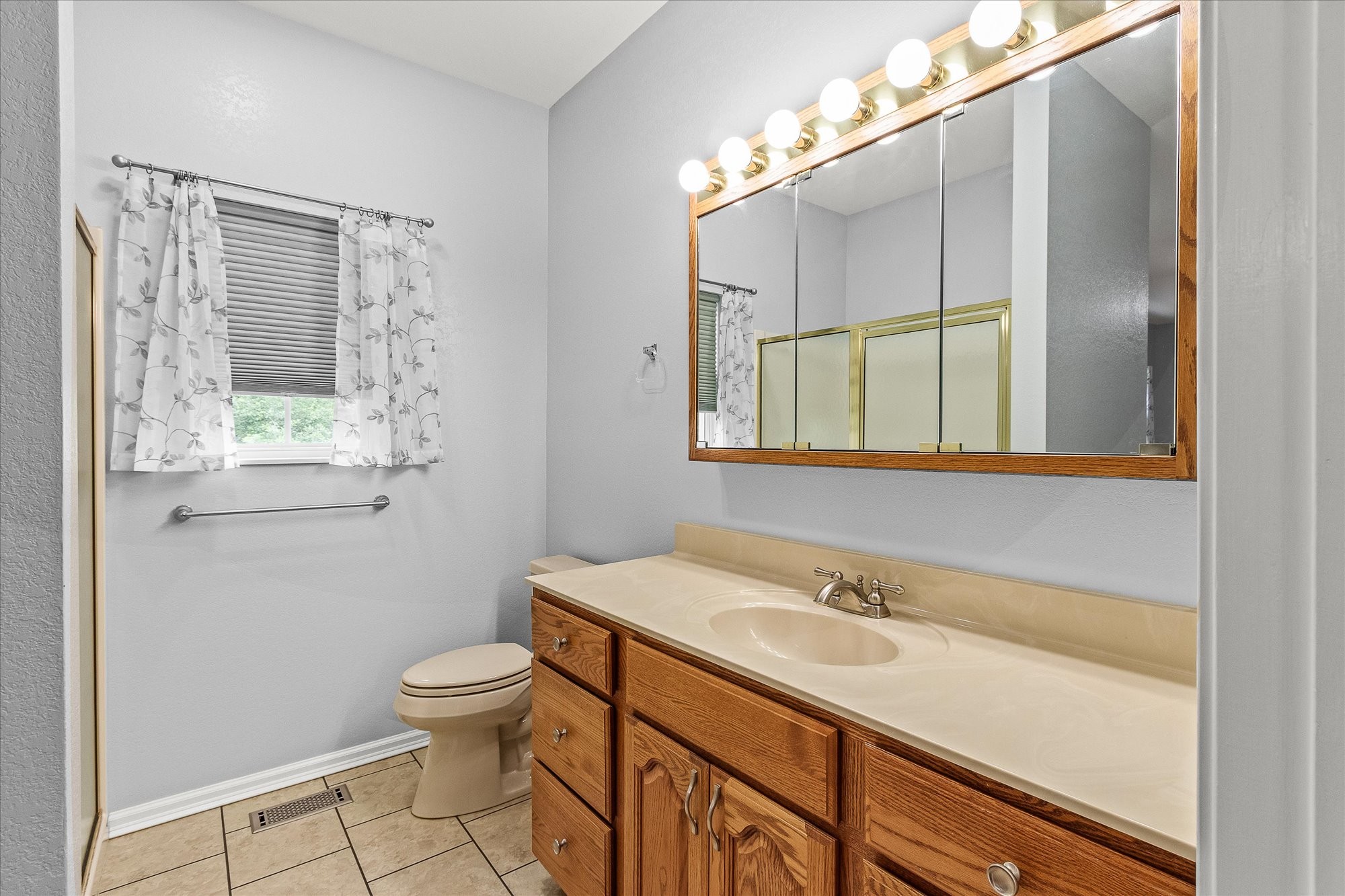 172 Hawthorn Loop Property Photo 17