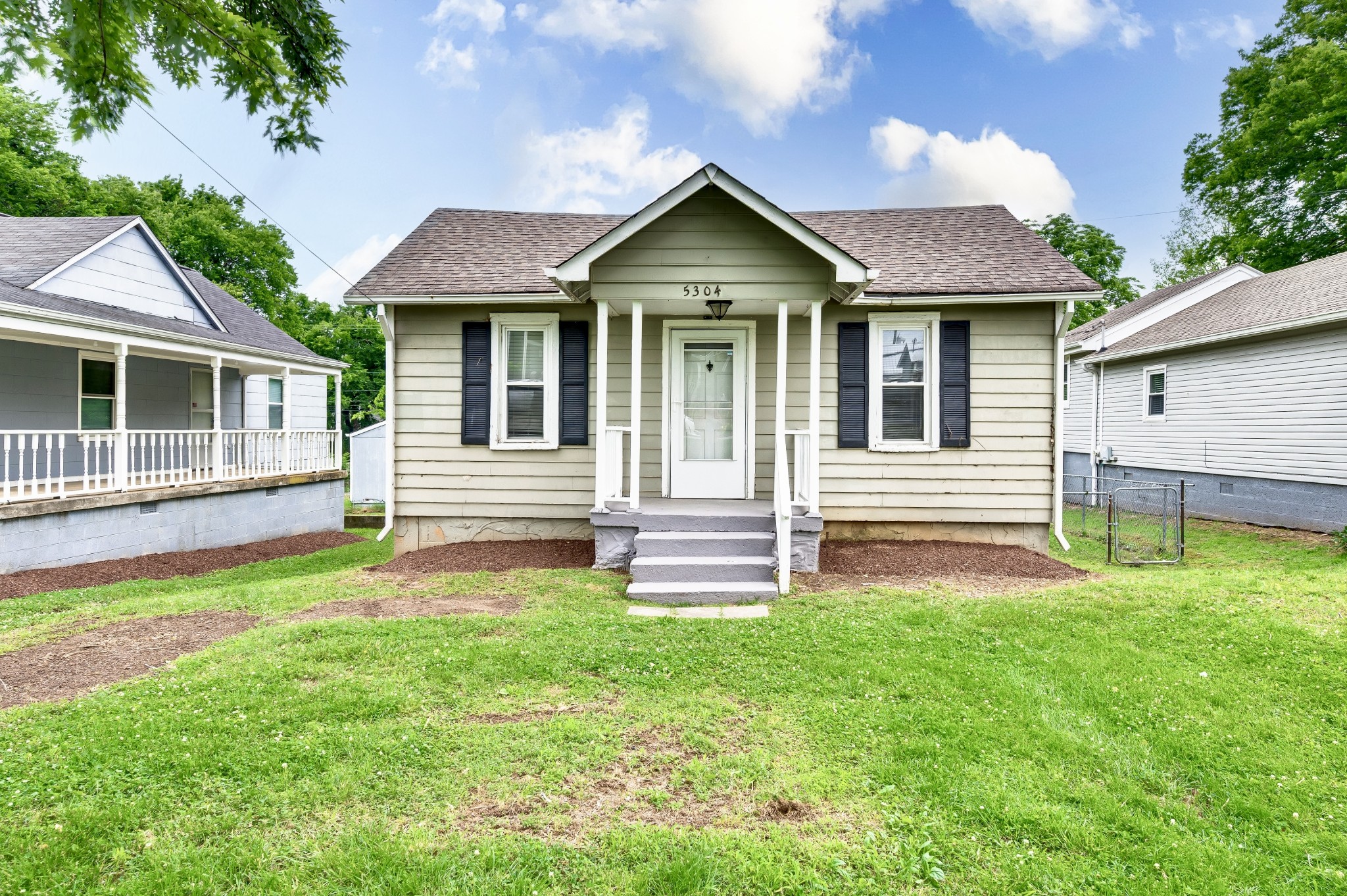 5304 Michigan Ave Property Photo 1