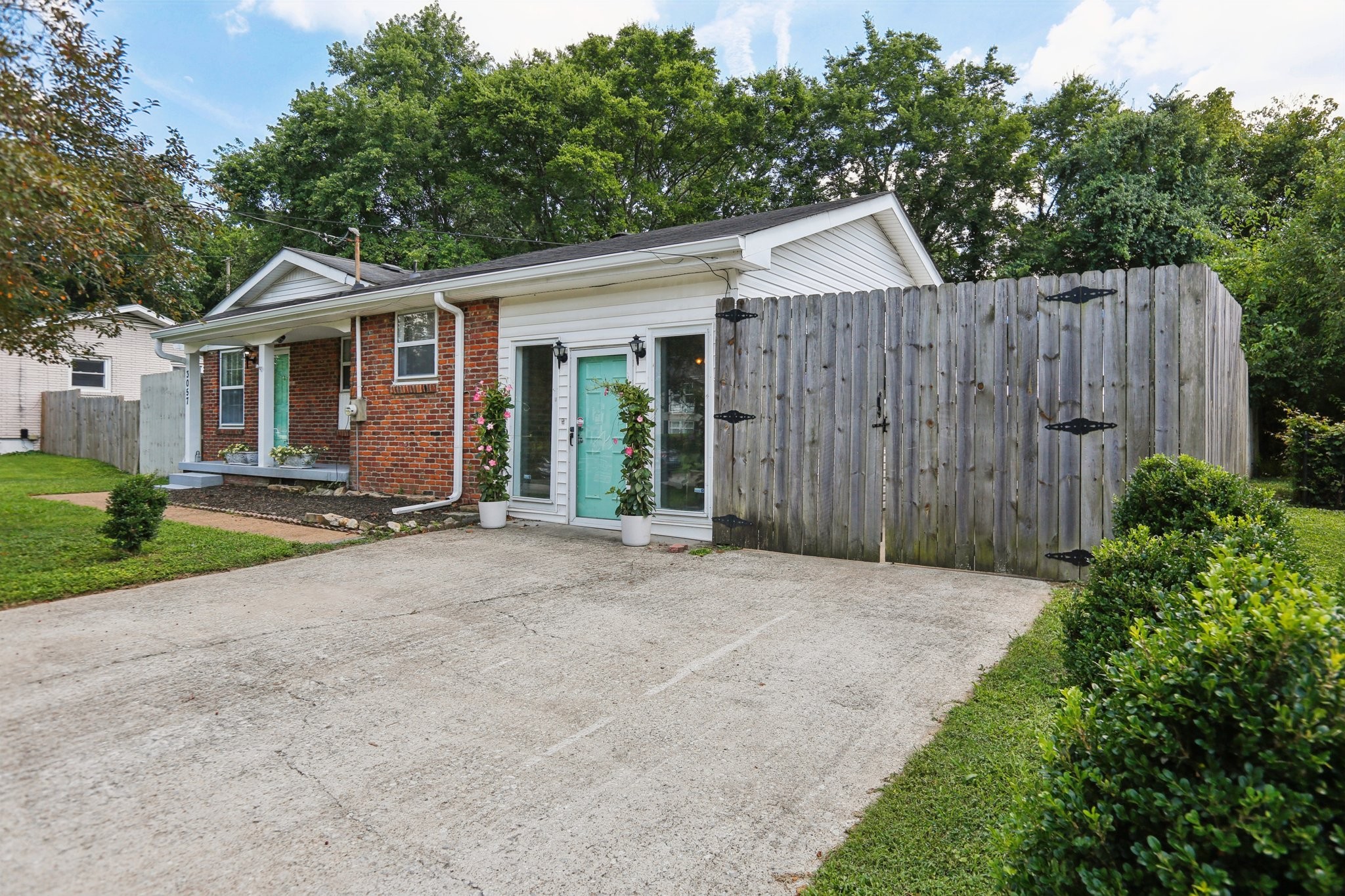 3057 Boulder Park Dr Property Photo 3