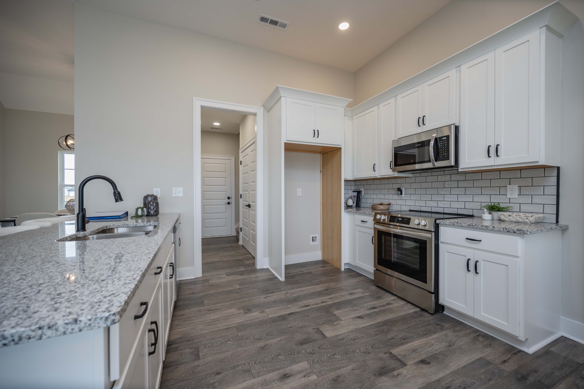 10108 Whitehorn Ln Property Photo 11