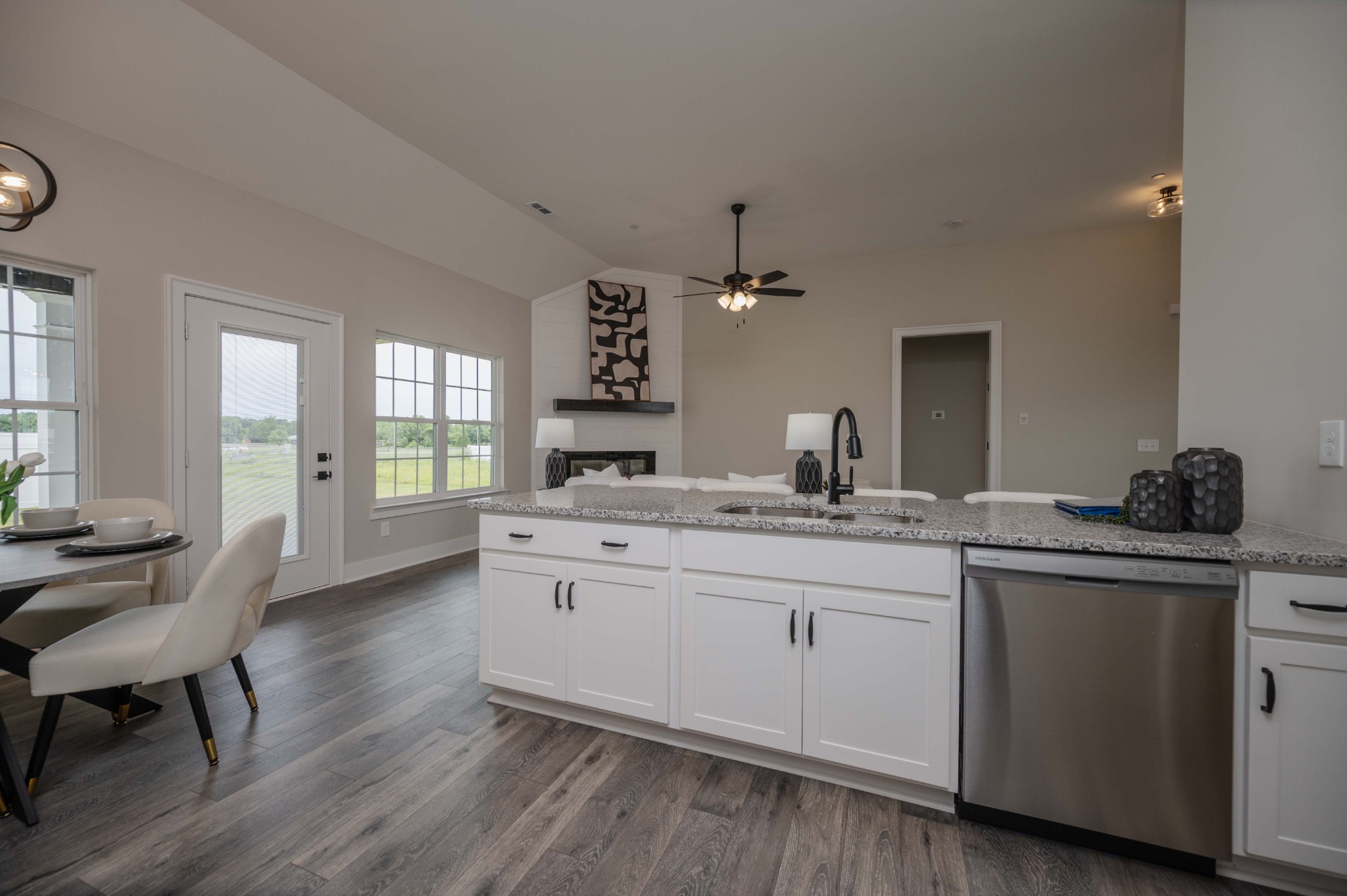 10108 Whitehorn Ln Property Photo 13
