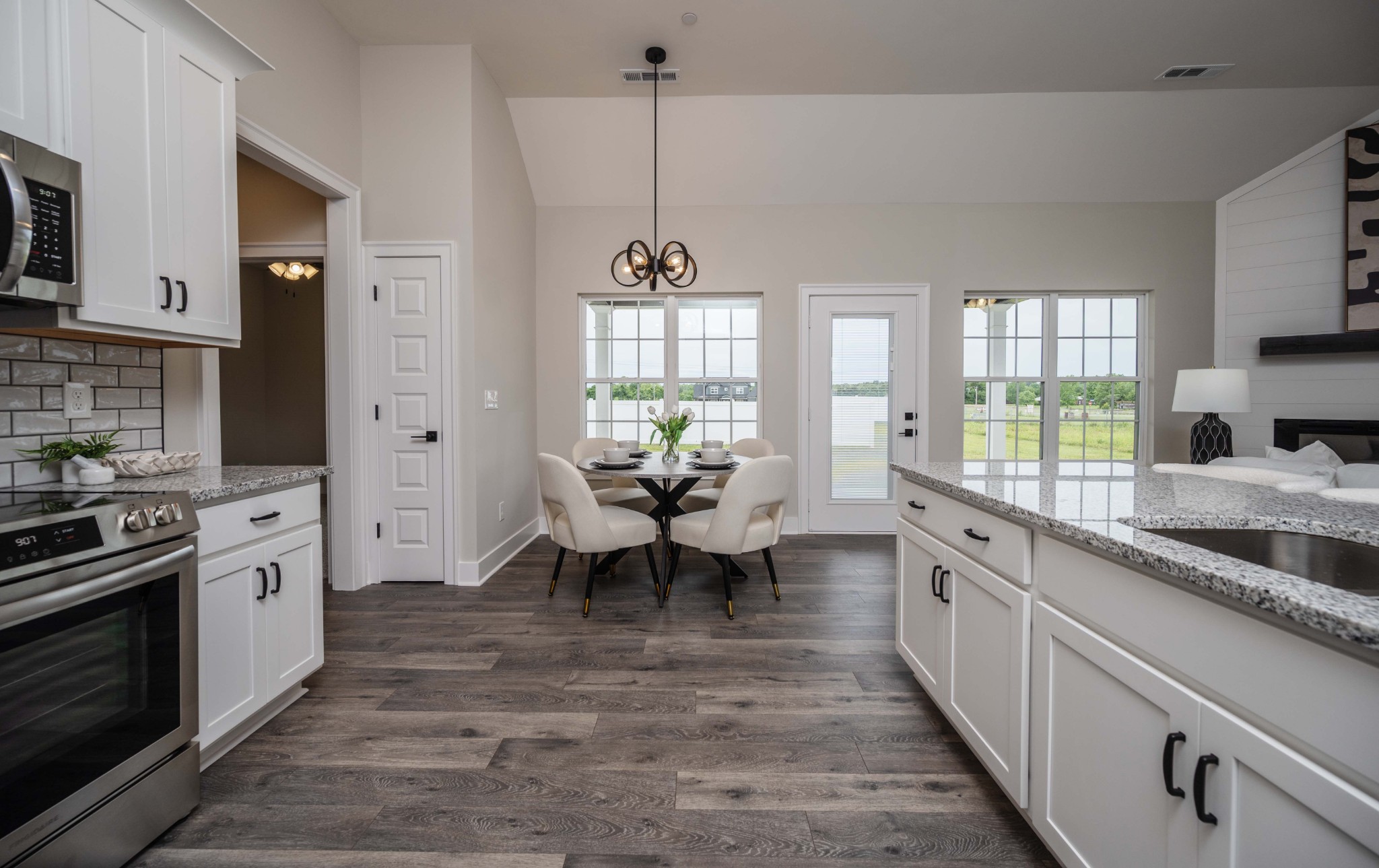 10108 Whitehorn Ln Property Photo 15