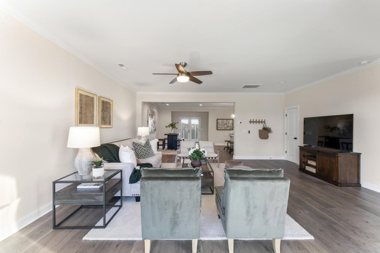 2130 Gracie Bug Loop Property Photo 6