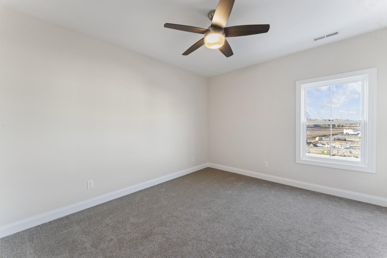 2130 Gracie Bug Loop Property Photo 11