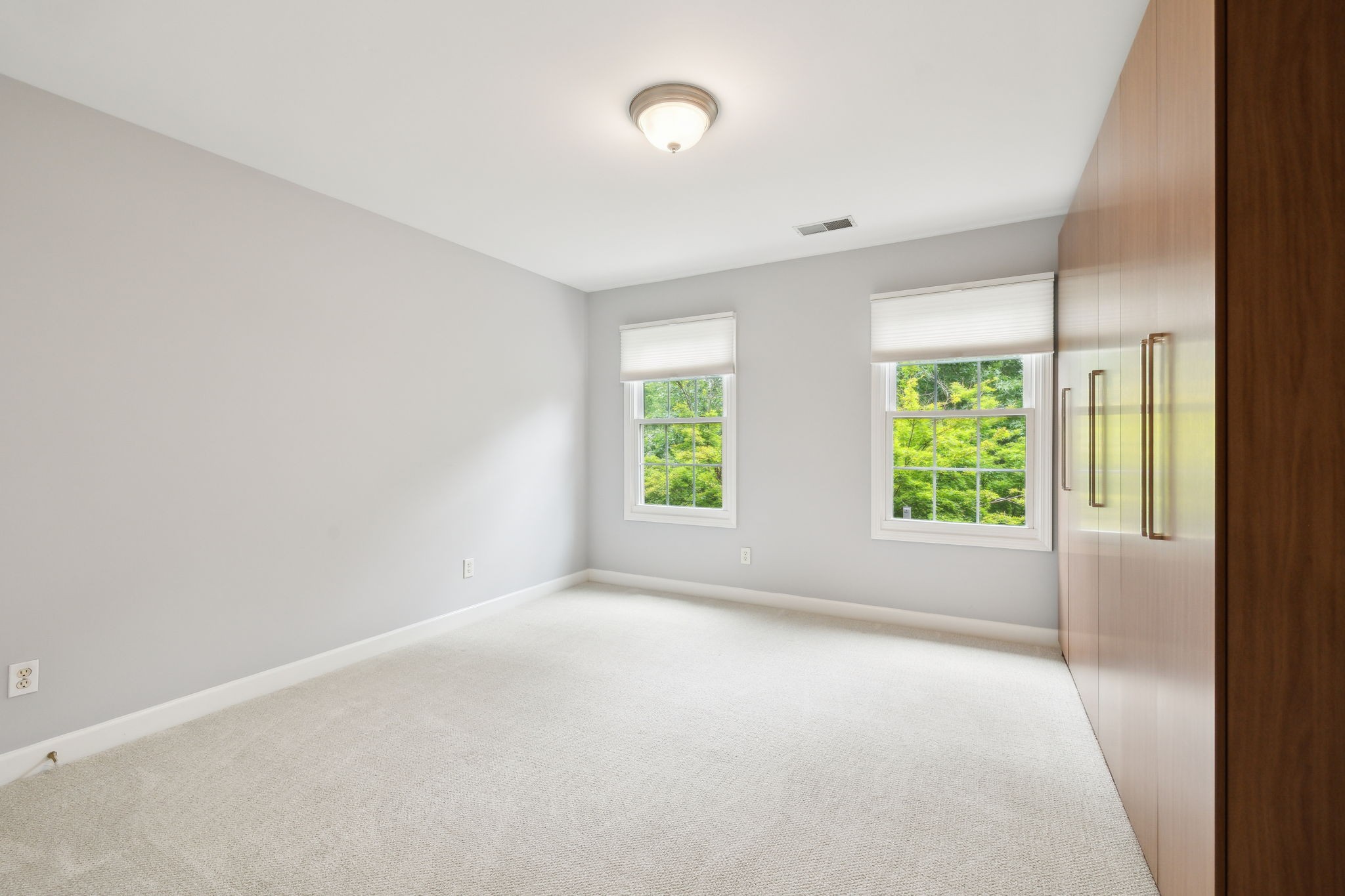 625 Ploughmans Bend Dr Property Photo 38