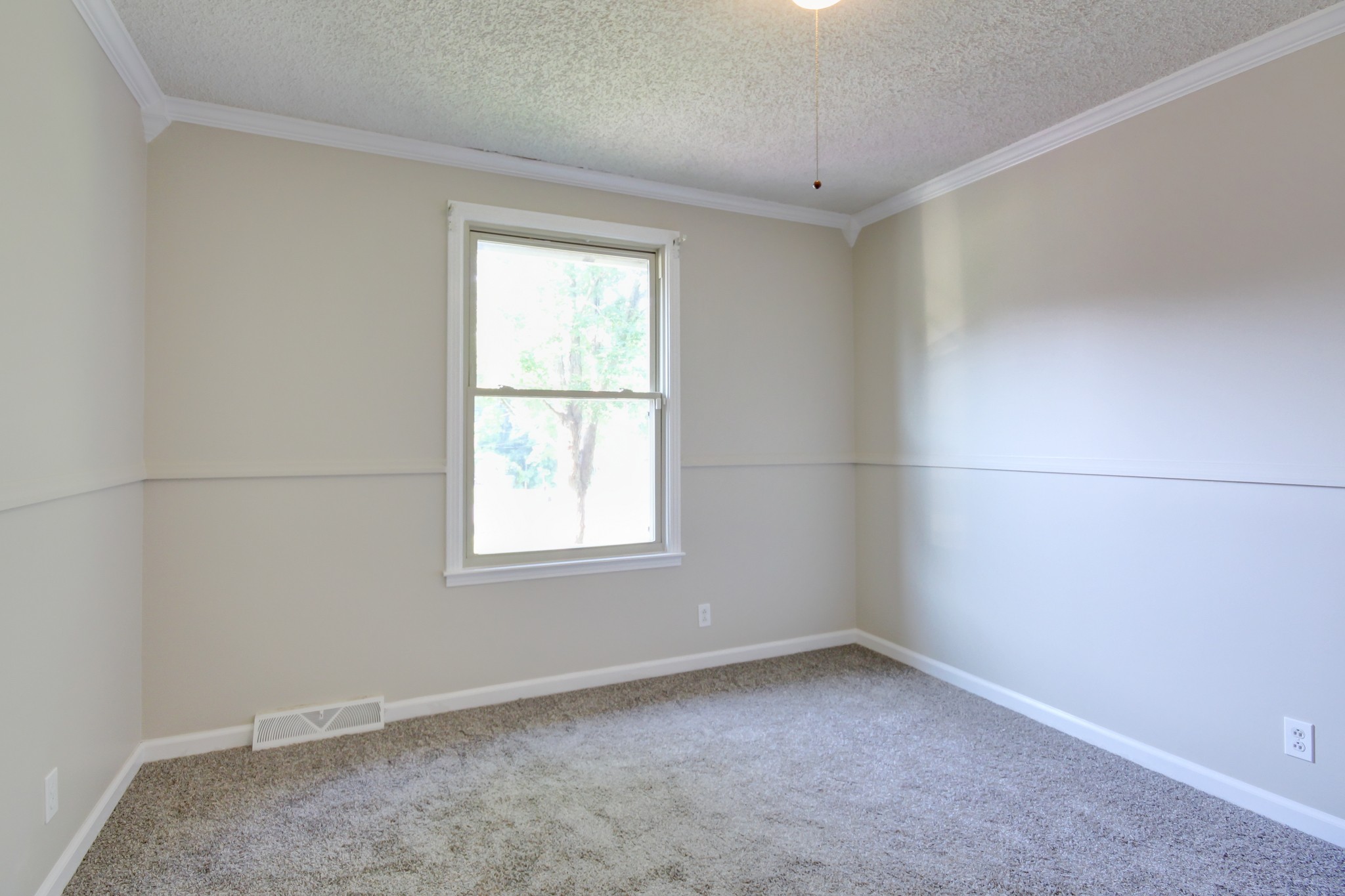 649 Chesterfield Cir Property Photo 23