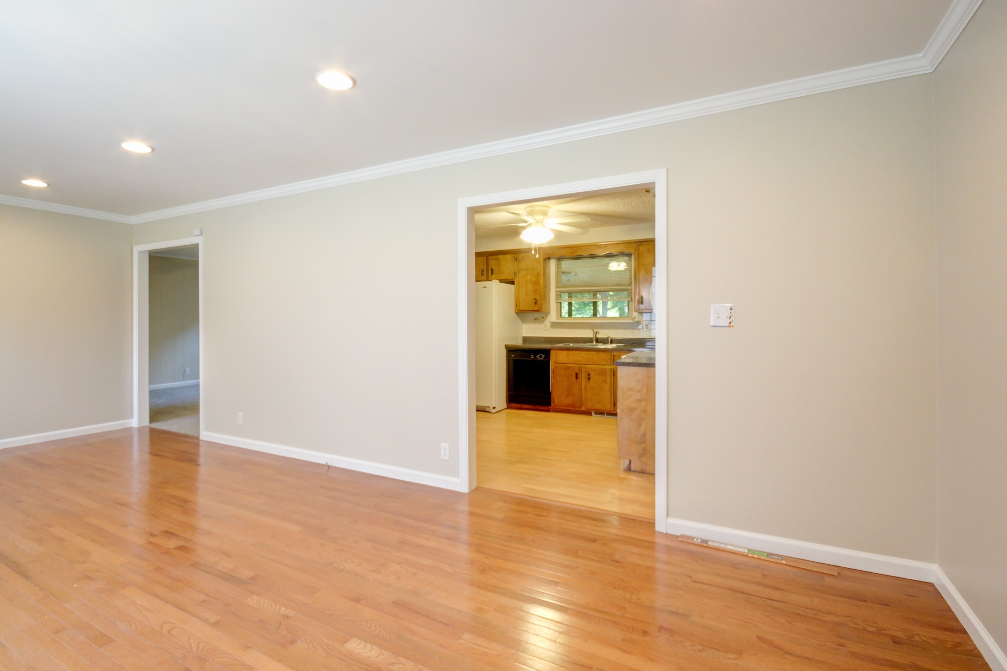 649 Chesterfield Cir Property Photo 26