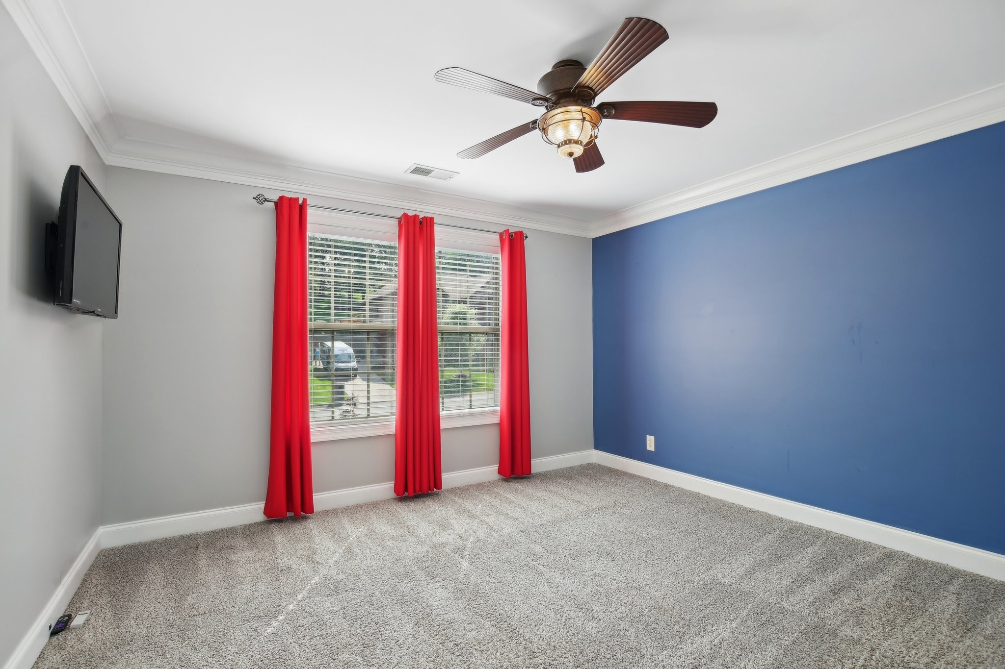 329 Windhaven Bay Property Photo 59