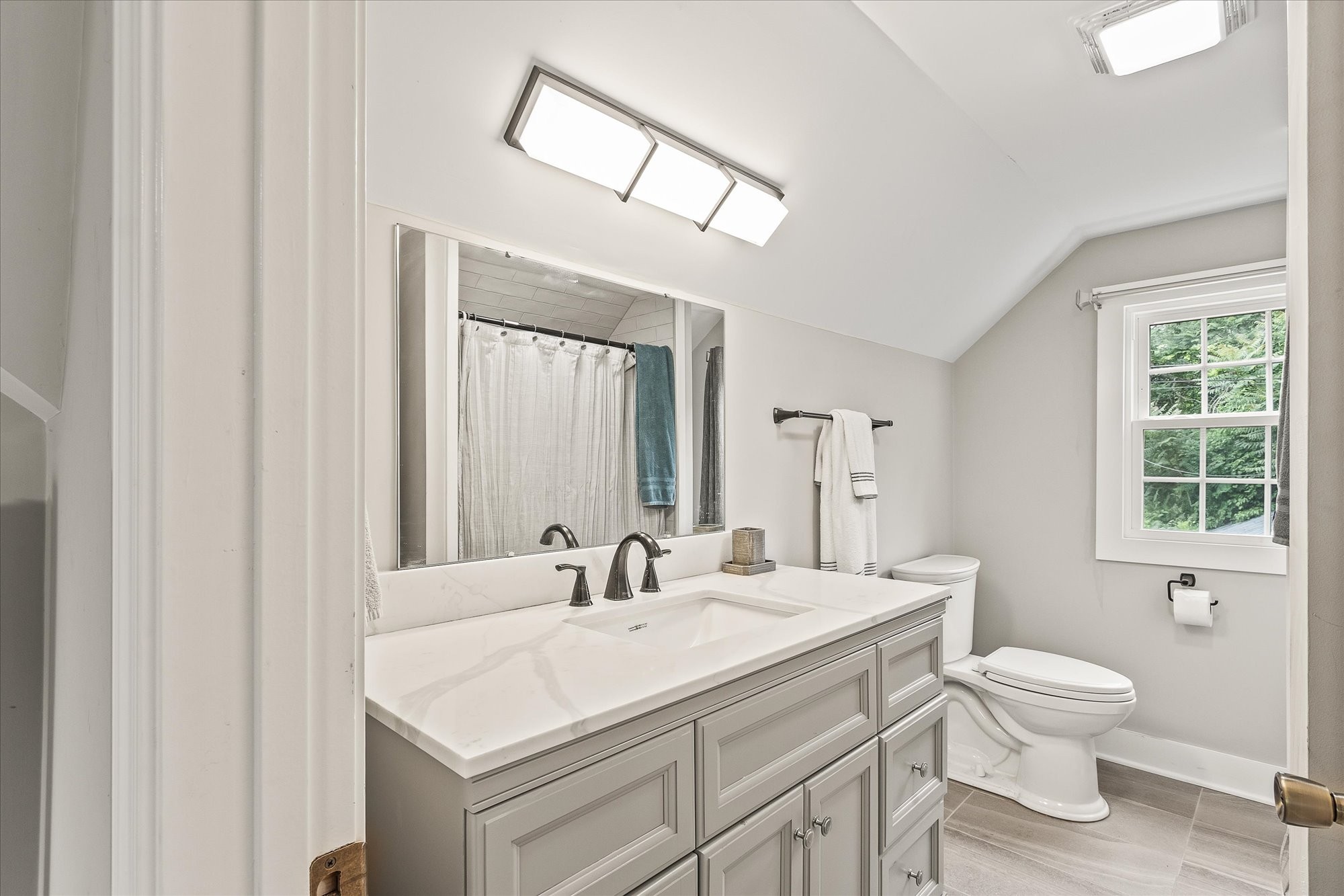 132 W Bronson St Property Photo 19