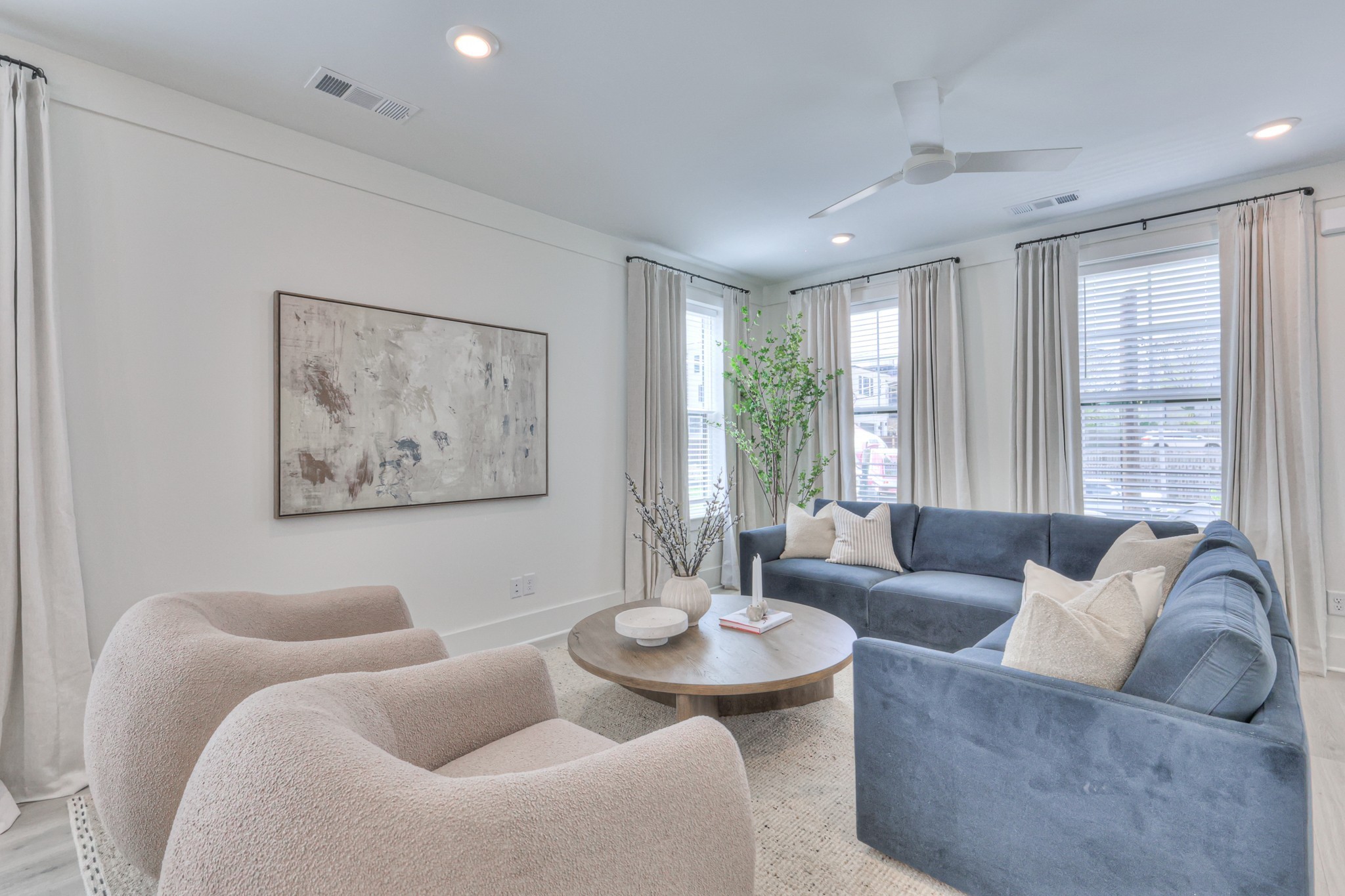 1623 Hillside Ave Property Photo 3