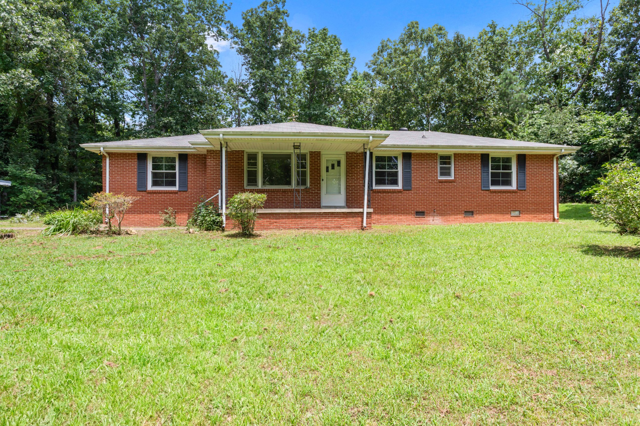 7111 Harrison Dr Property Photo