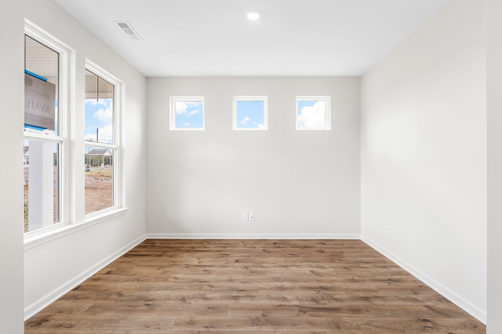 1403 Charles Drive Property Photo 8