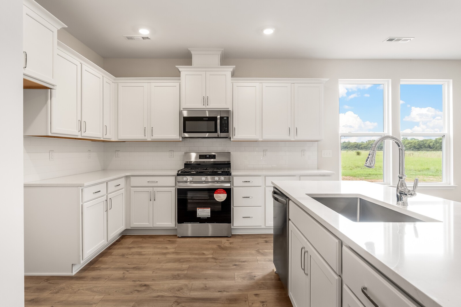 1403 Charles Drive Property Photo 12
