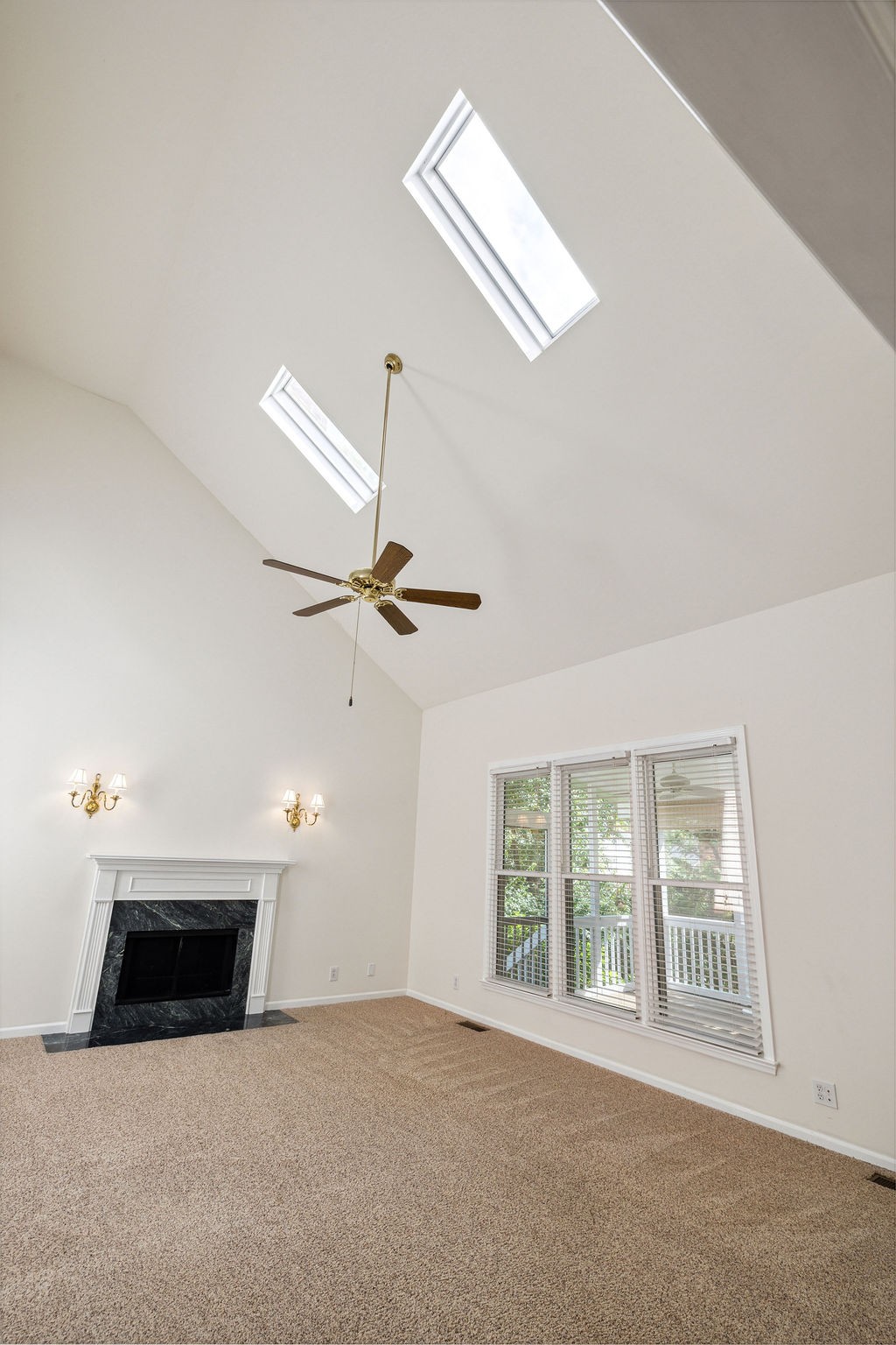 517 Ridgestone Dr Property Photo 19