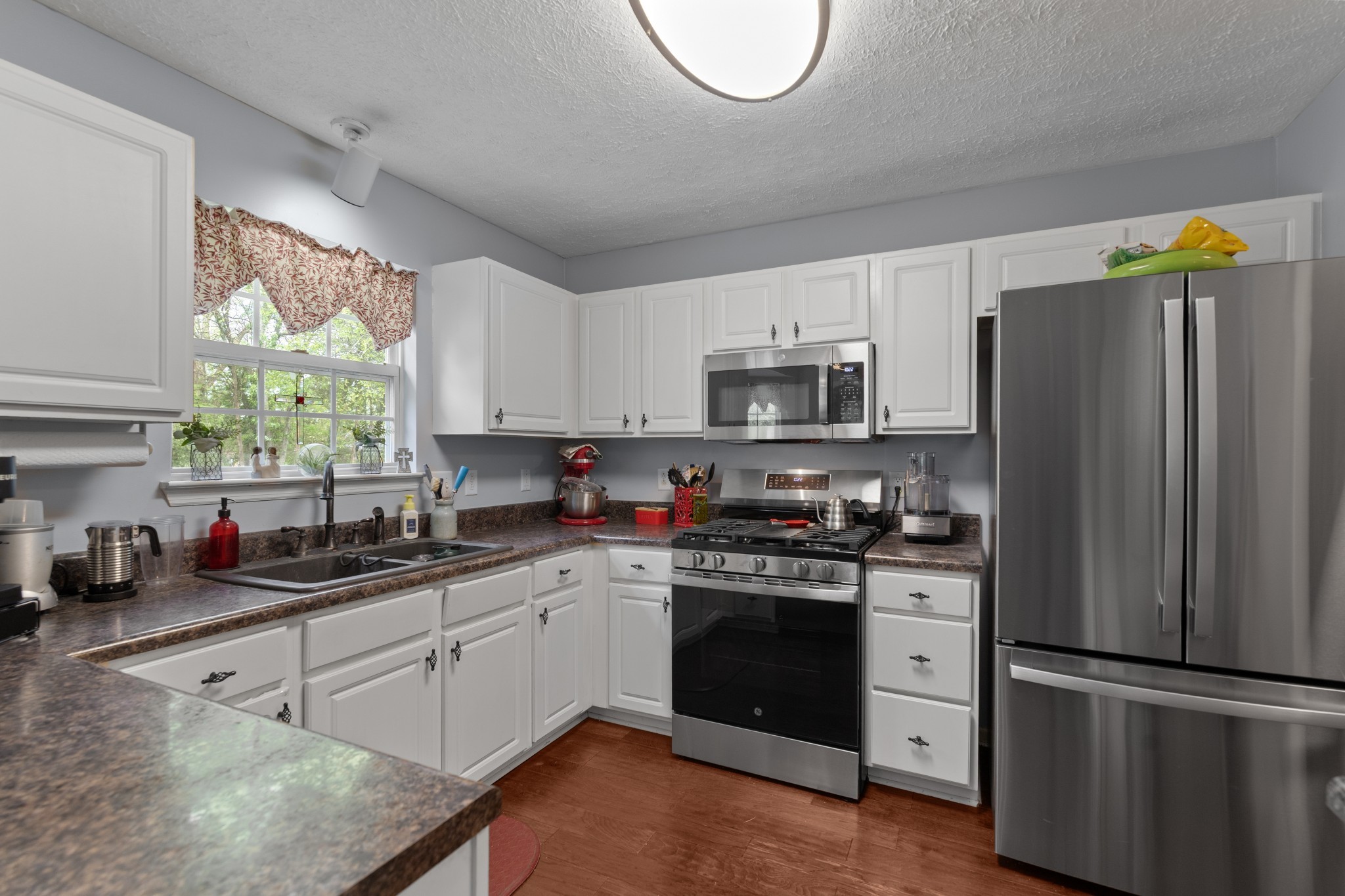 373 Baronswood Dr Property Photo 15