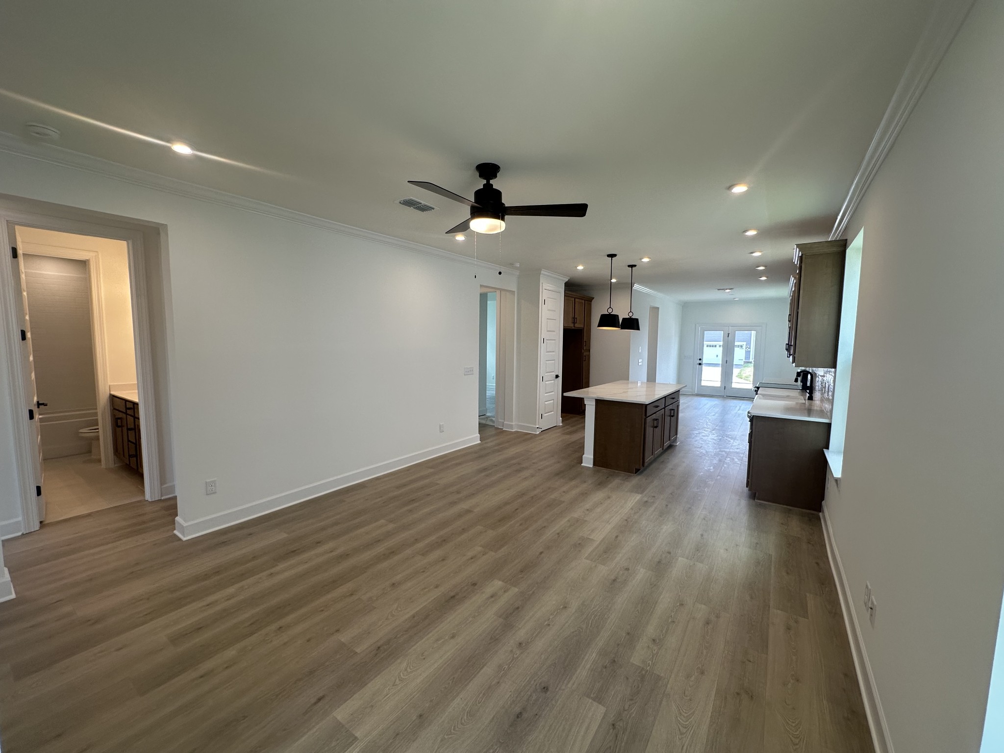 1015 Zane Drive Property Photo 2
