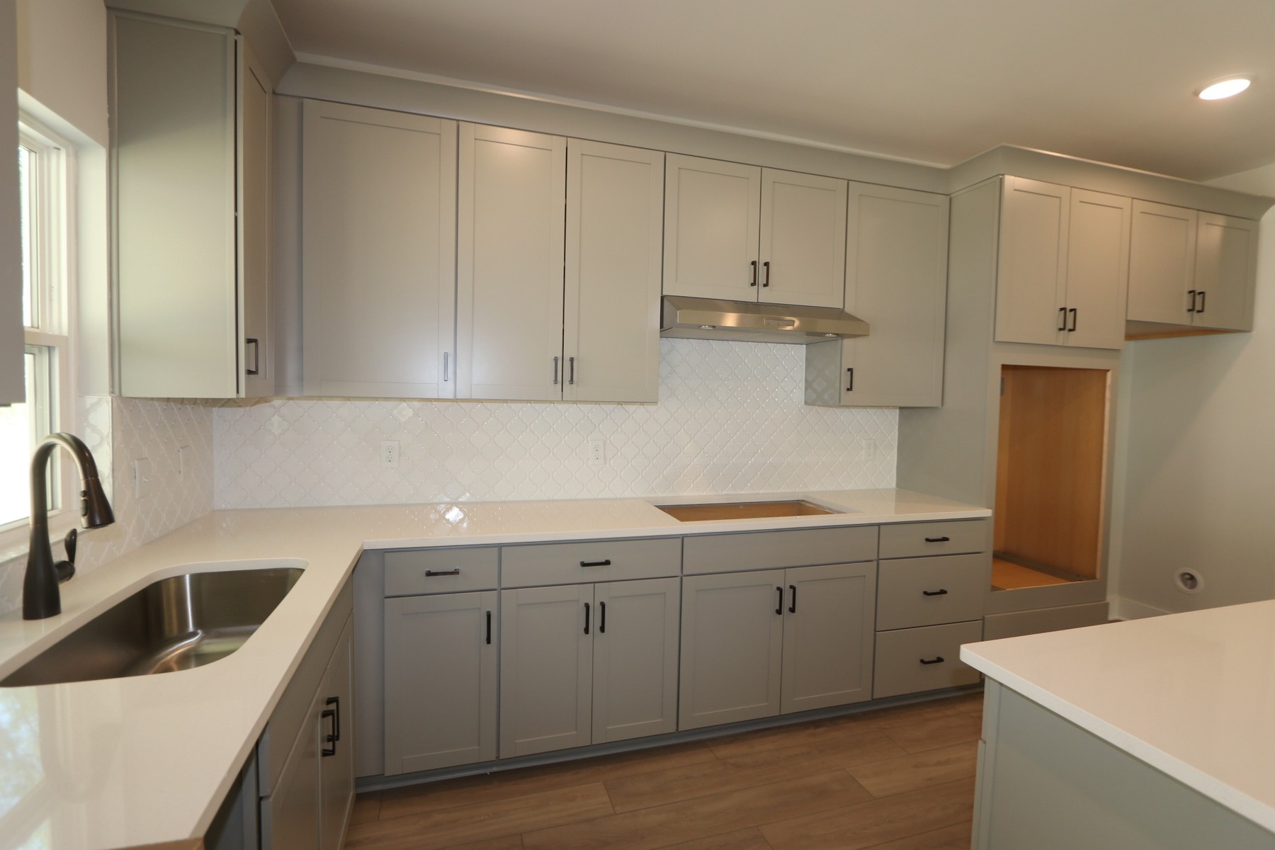 3149 Rolling Brook Drive Property Photo 5