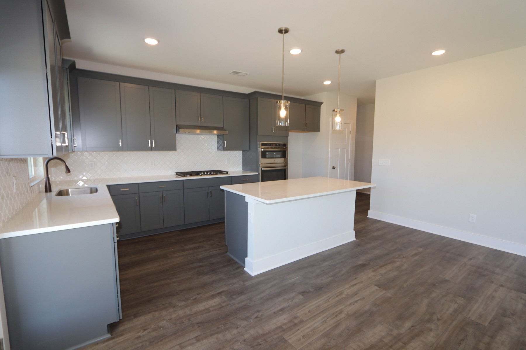 3149 Rolling Brook Drive Property Photo 6