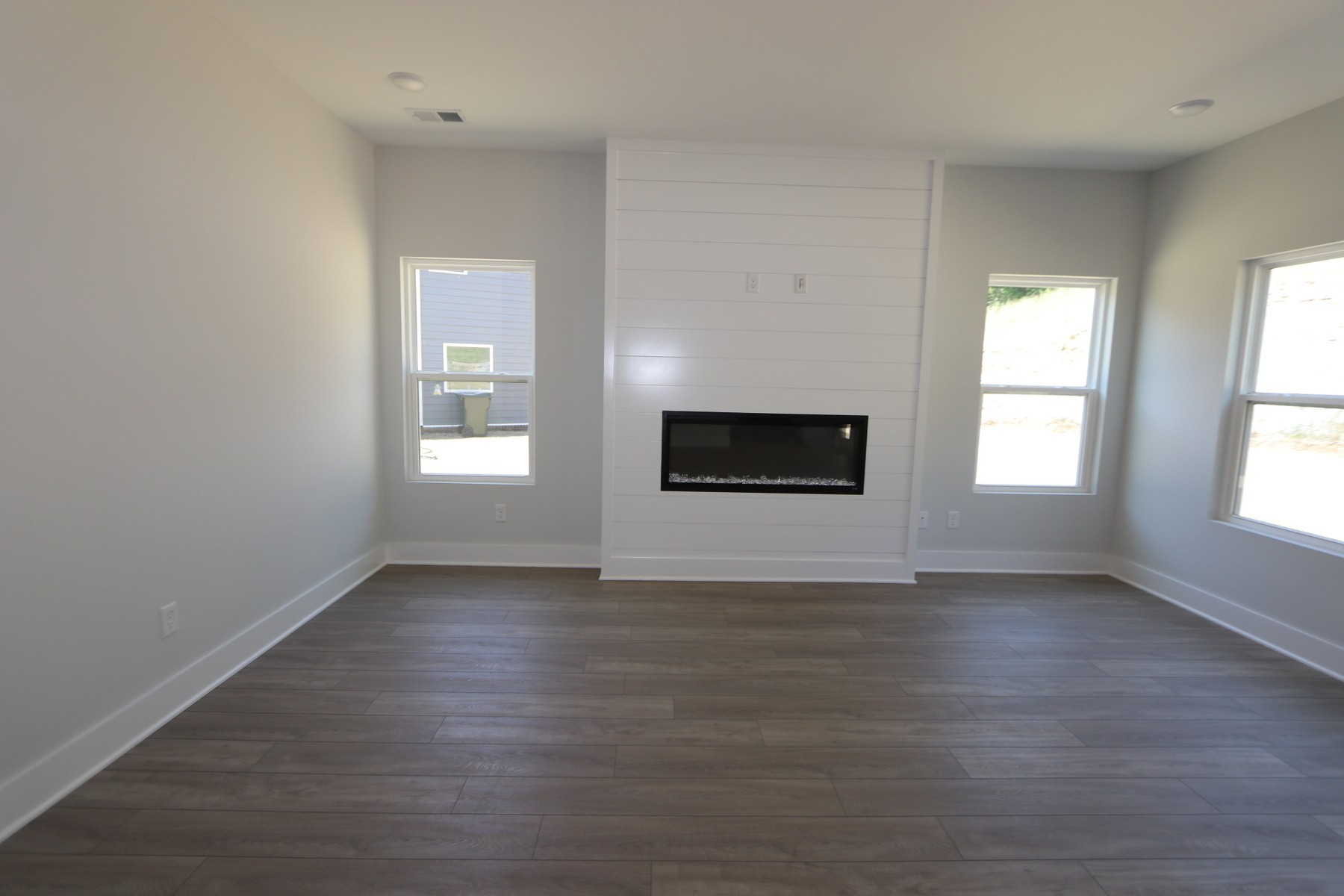 3149 Rolling Brook Drive Property Photo 7