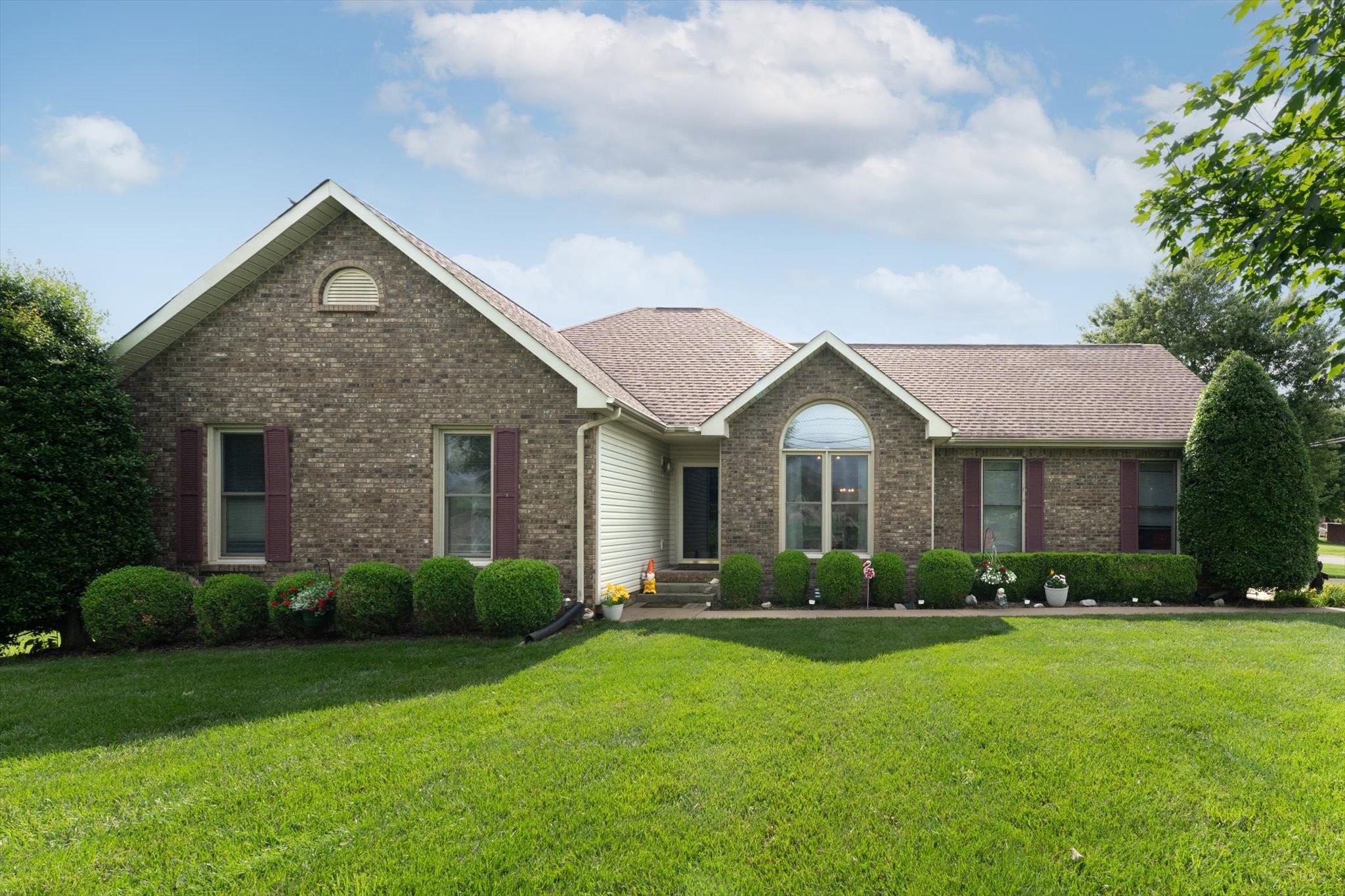 600 Fallbrook Ln Property Photo 1
