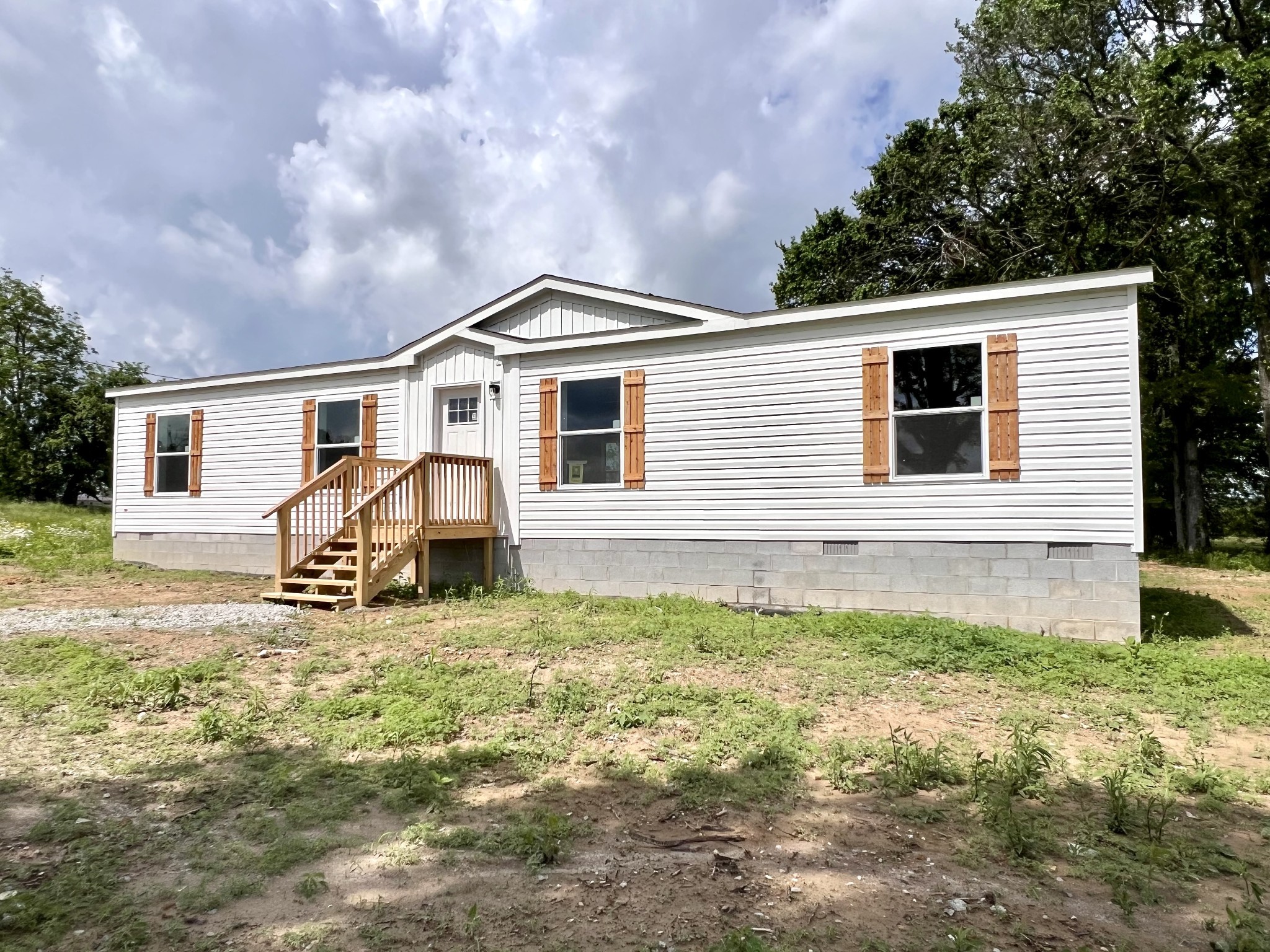 1081 McAfee Rd Property Photo 1