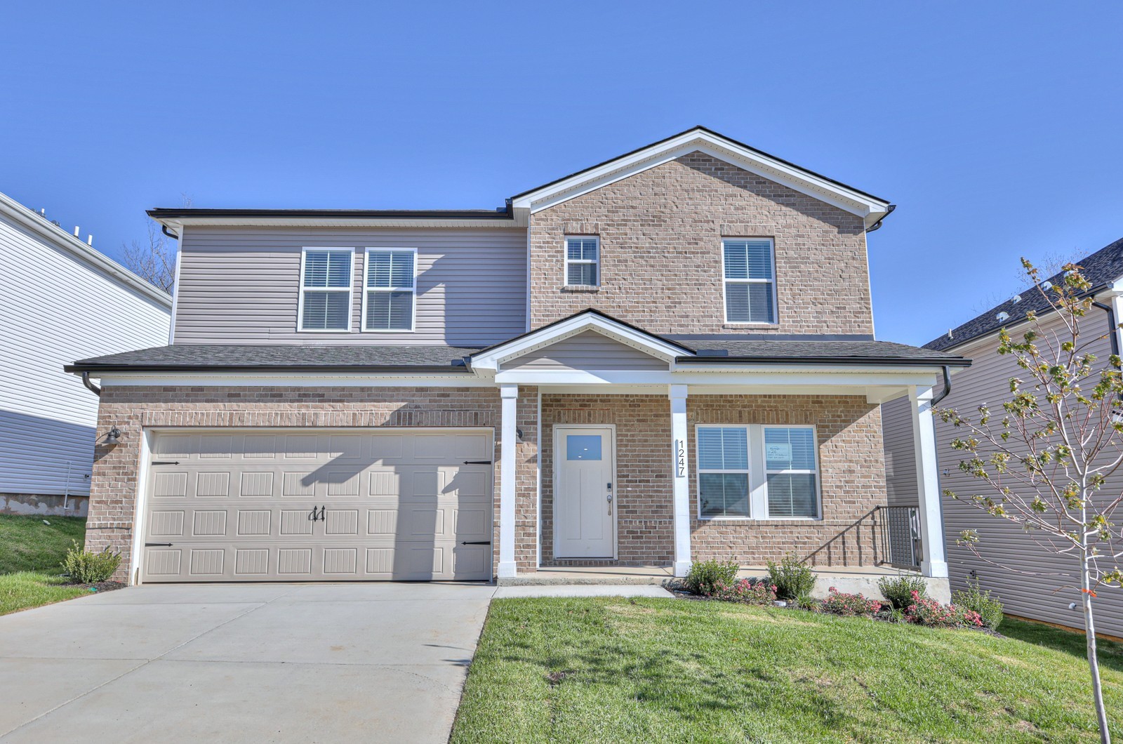 1247 Bluffton Cir Property Photo 1
