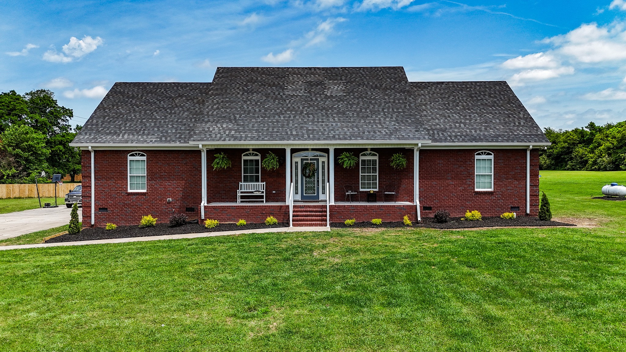 215 Highway 82, E Property Photo 1