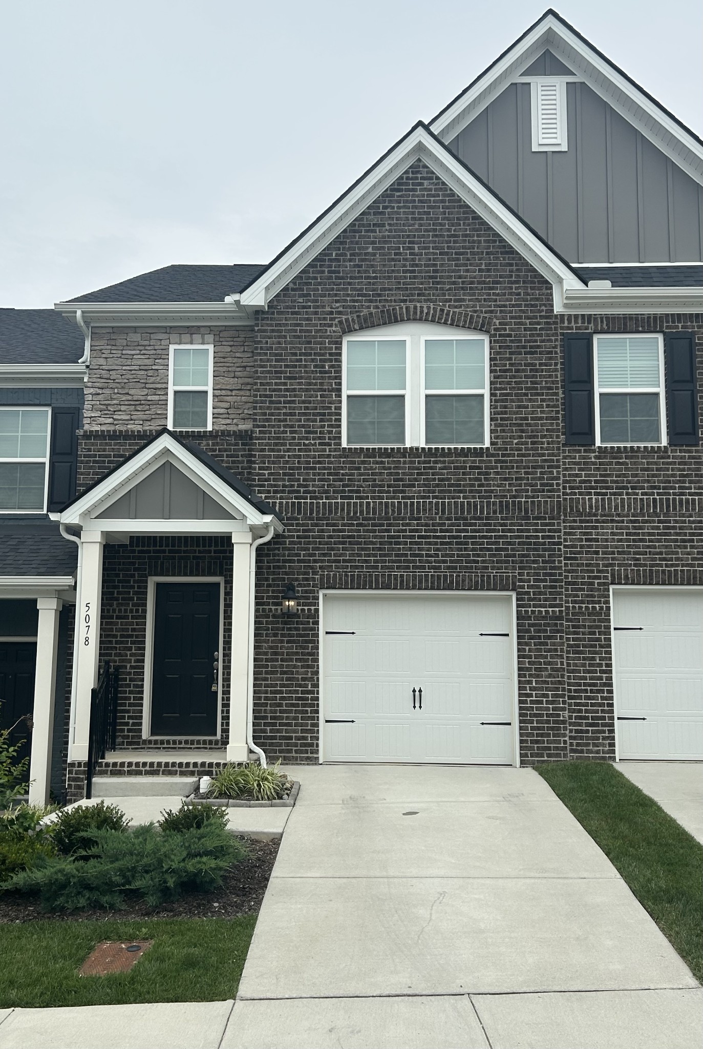 5078 Dayflower Dr Property Photo 3