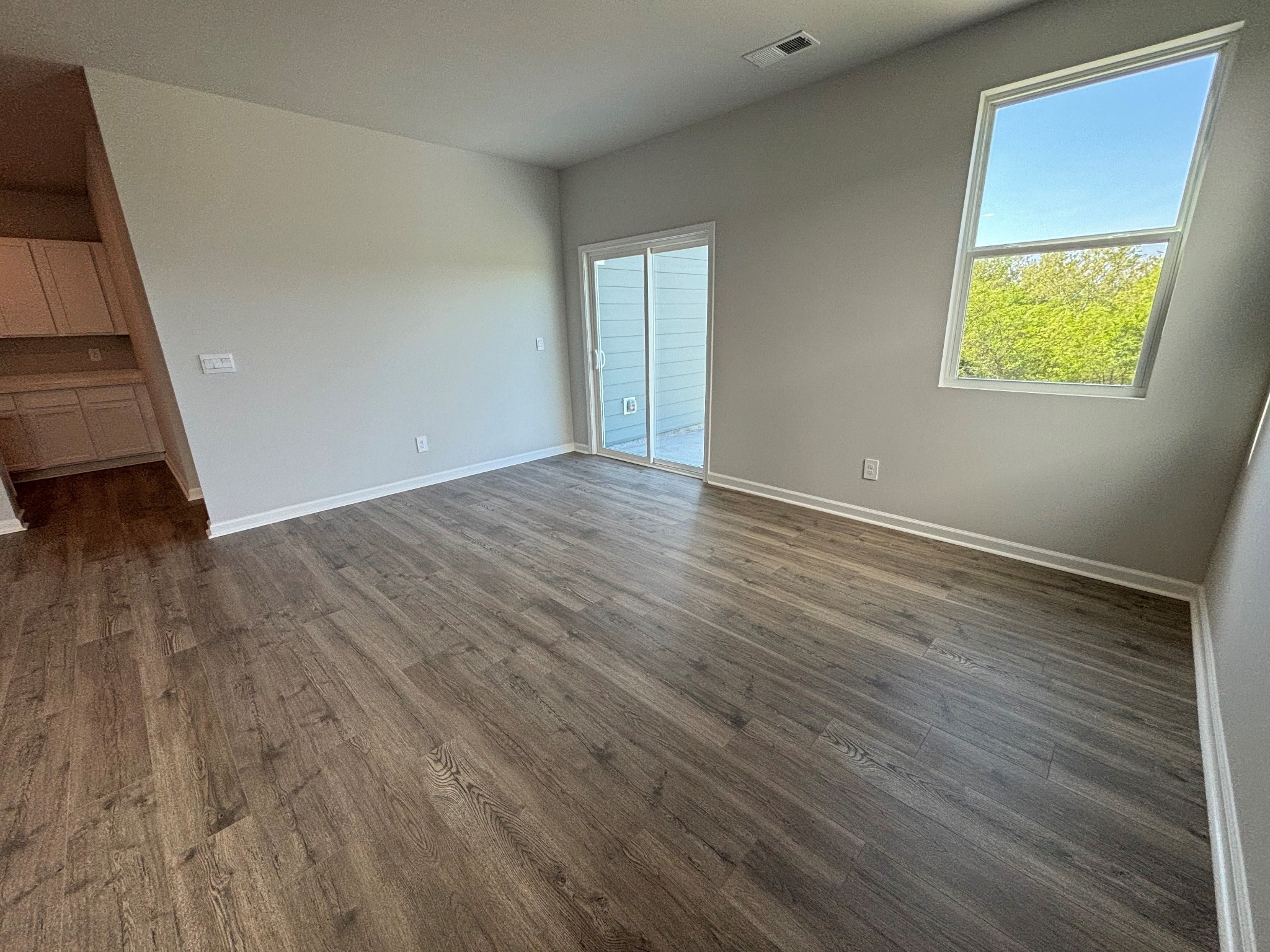 714 Walleye Way Property Photo 6
