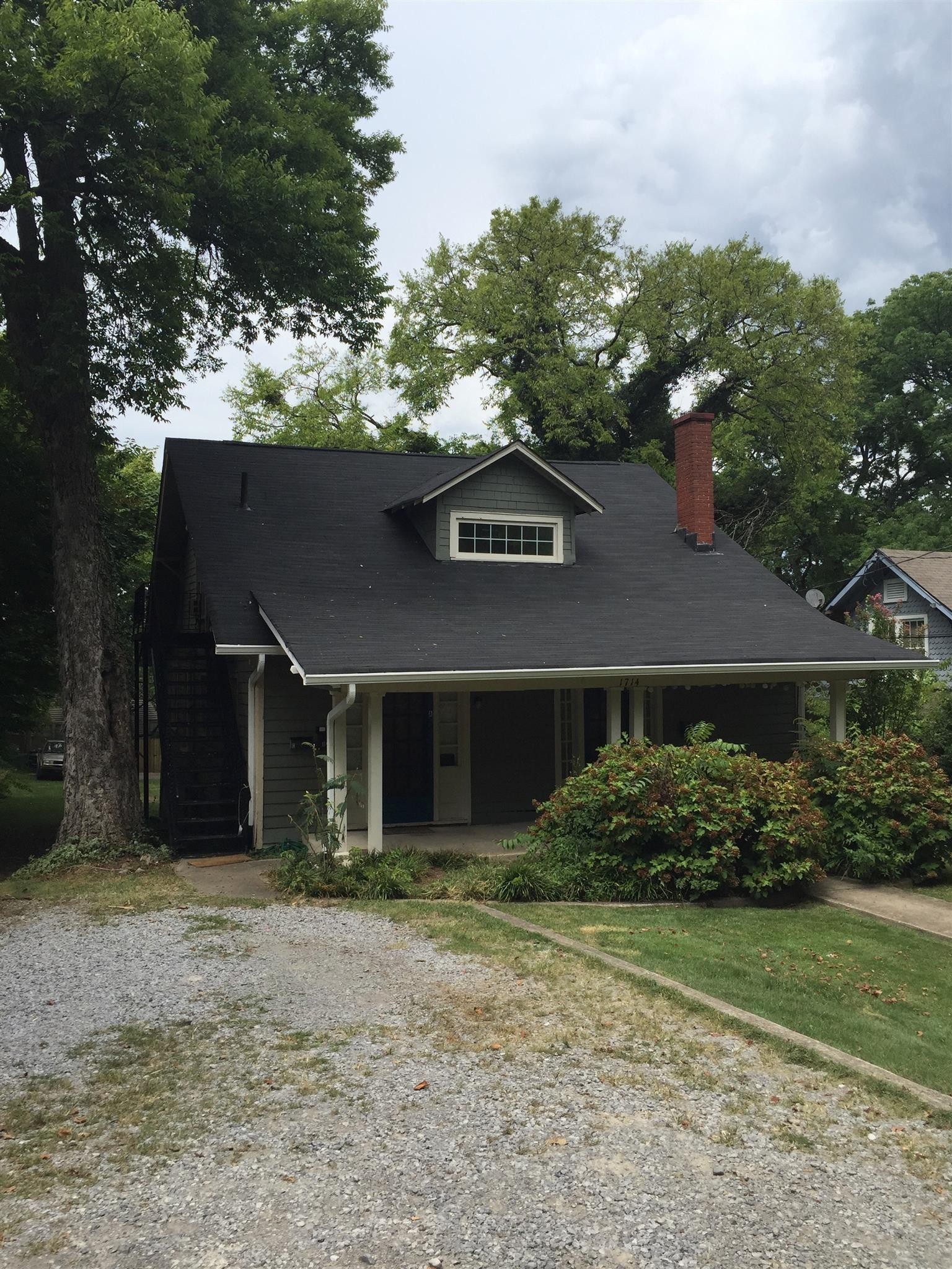 1714 Ashwood Ave Property Photo 1