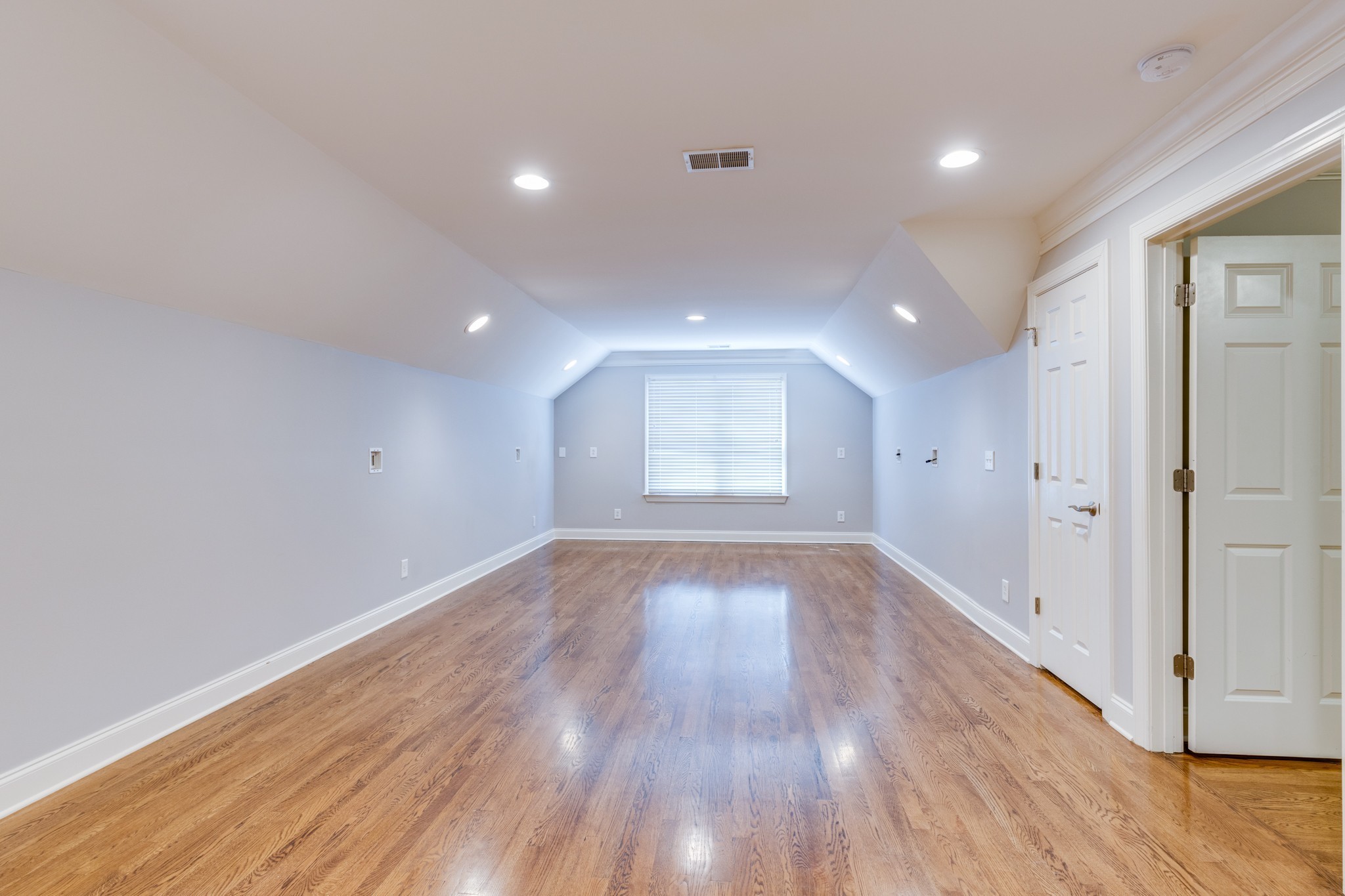 1801 Shackleford Rd Property Photo 27