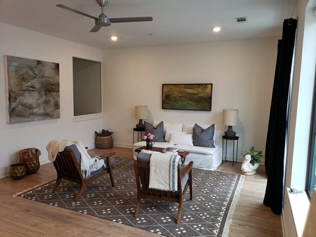 1402 Pillow St Property Photo 1