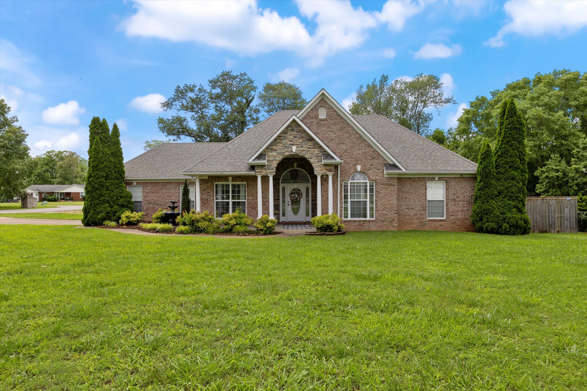 23 Balee Dr Property Photo 1