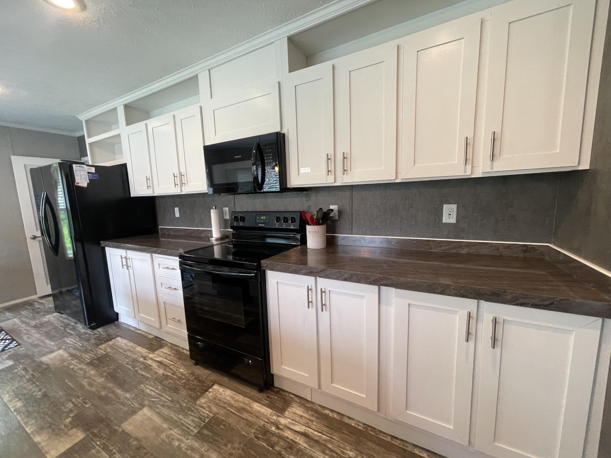 454 Slater Loop Property Photo 8