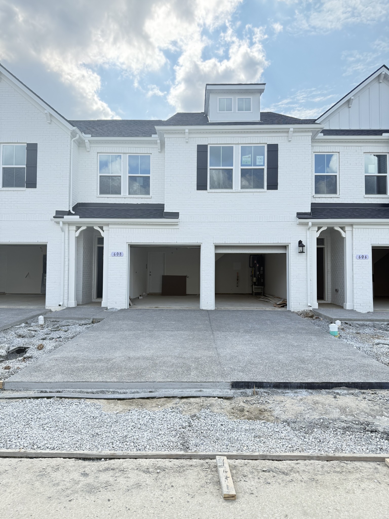 608 Club View Way Property Photo 1