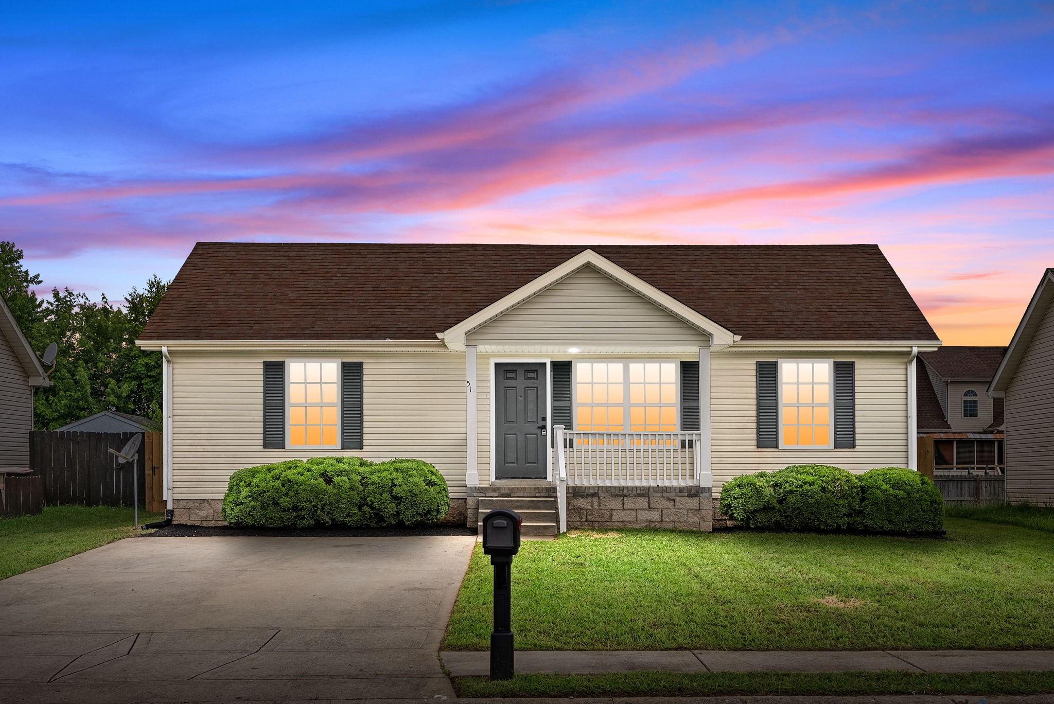 517 Oakmont Dr Property Photo 1