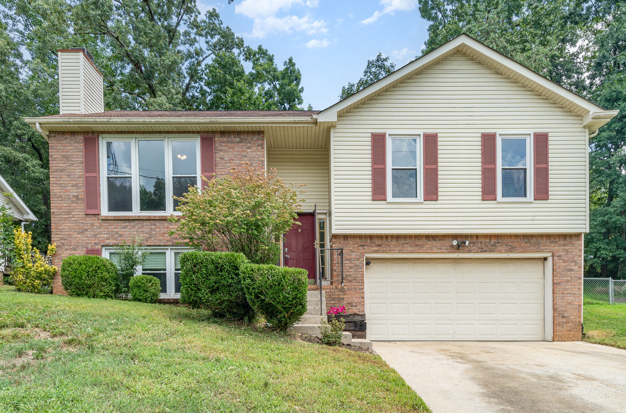 1215 Verkler Dr Property Photo 1