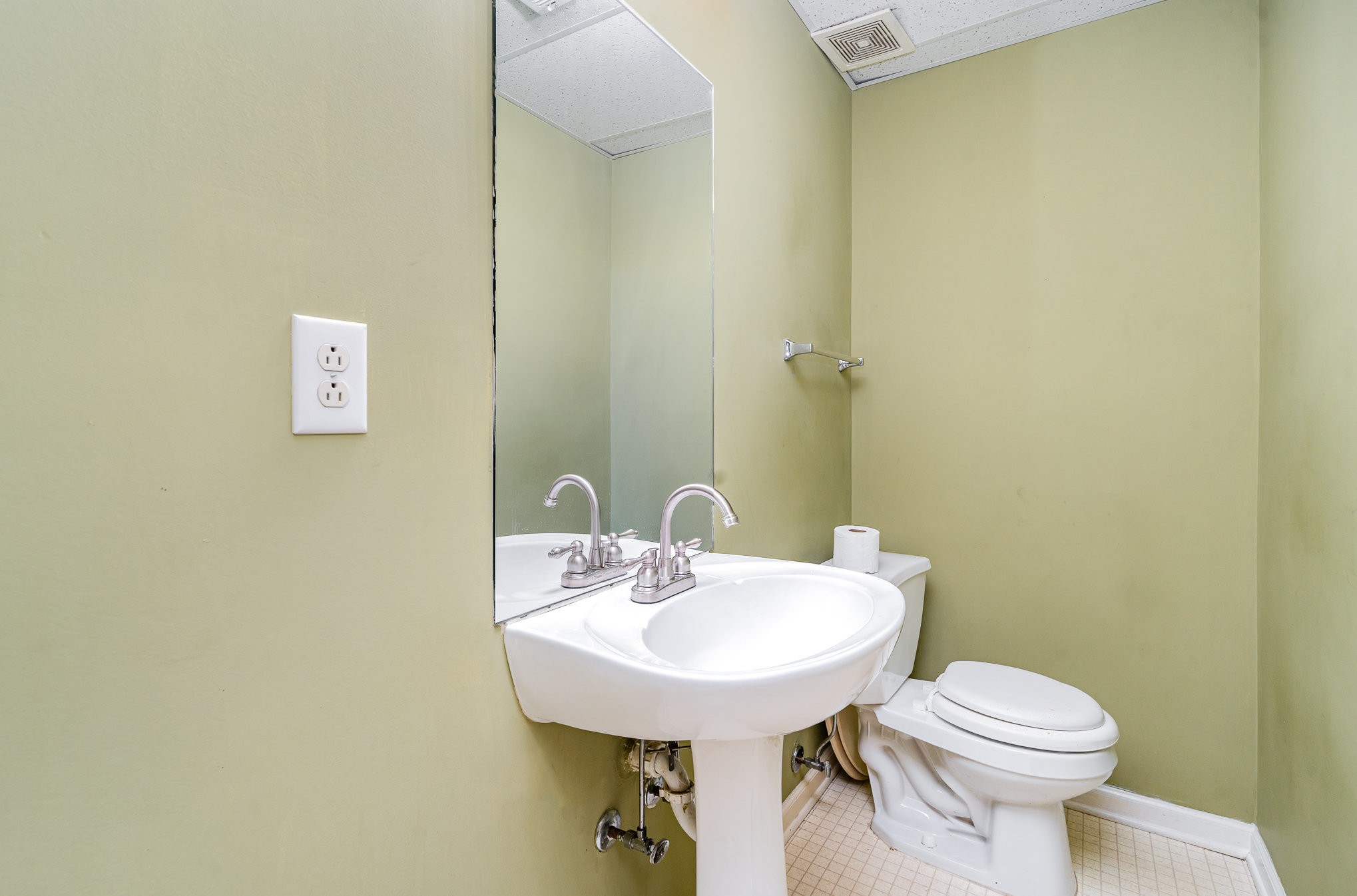 1215 Verkler Dr Property Photo 12