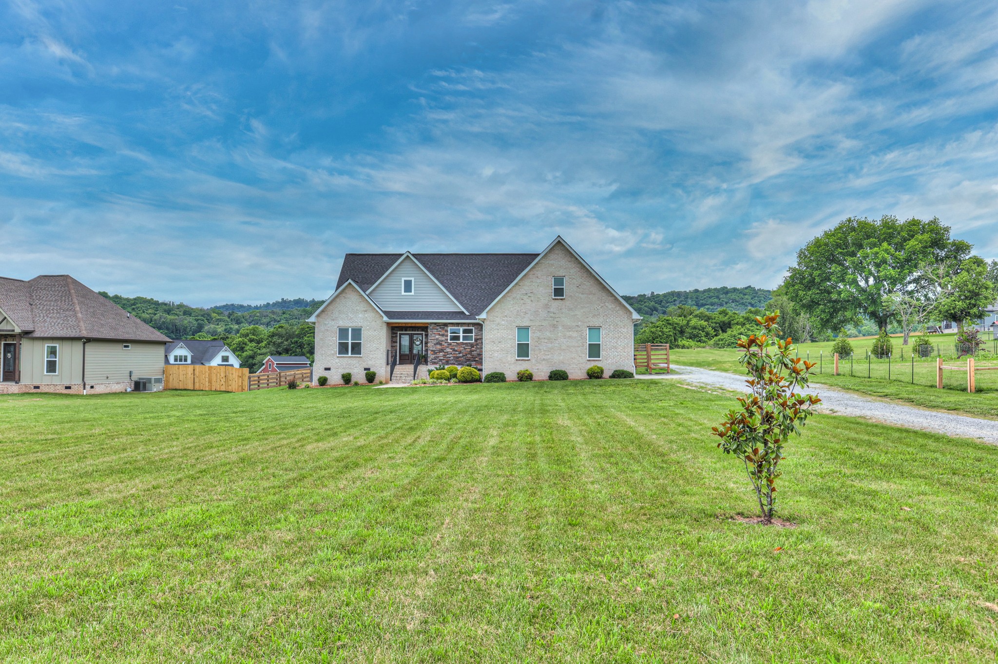 1120 Hearn Hill Rd Property Photo 3