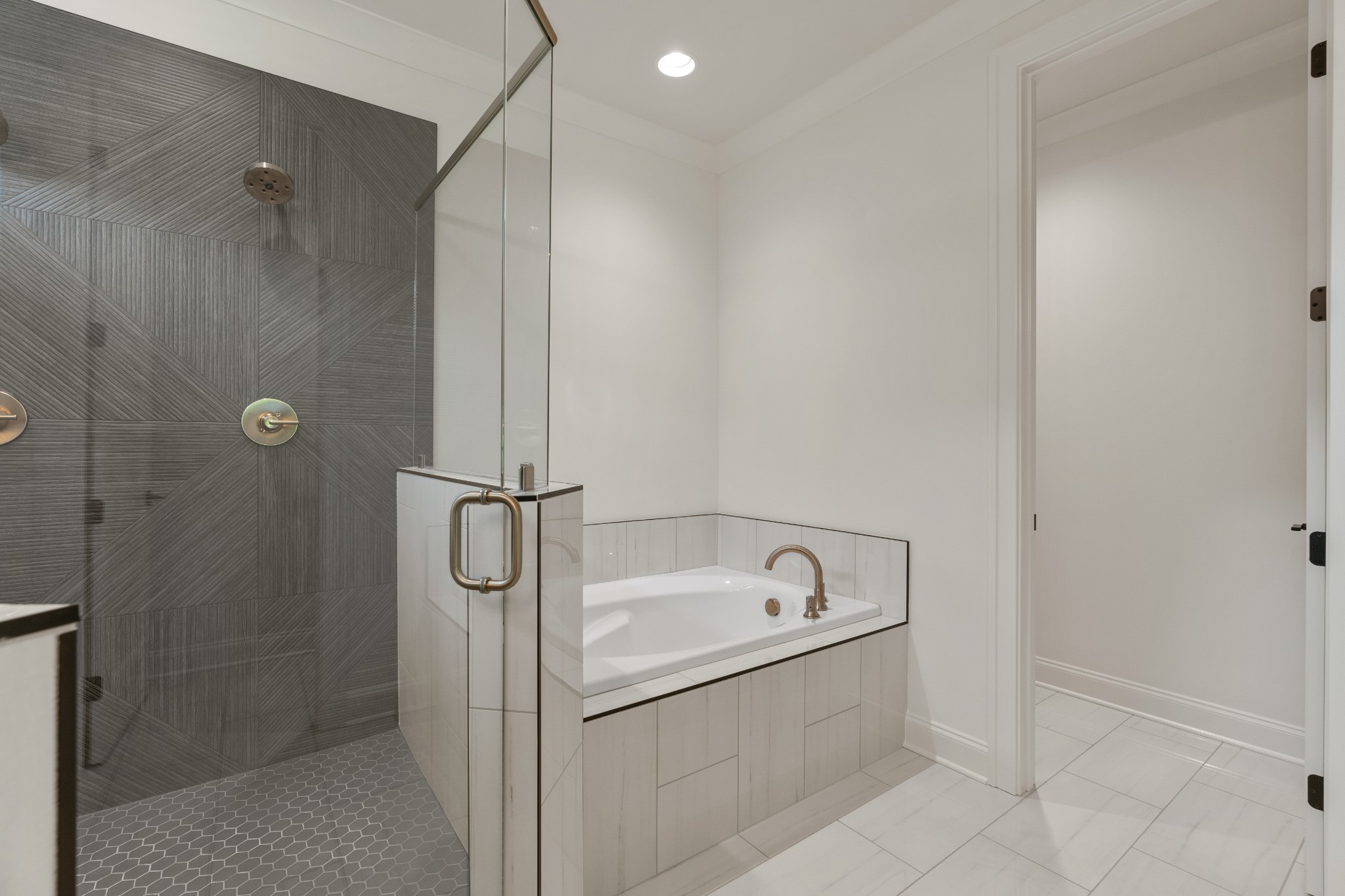 4020 Mandrake Pl #172 Property Photo 35