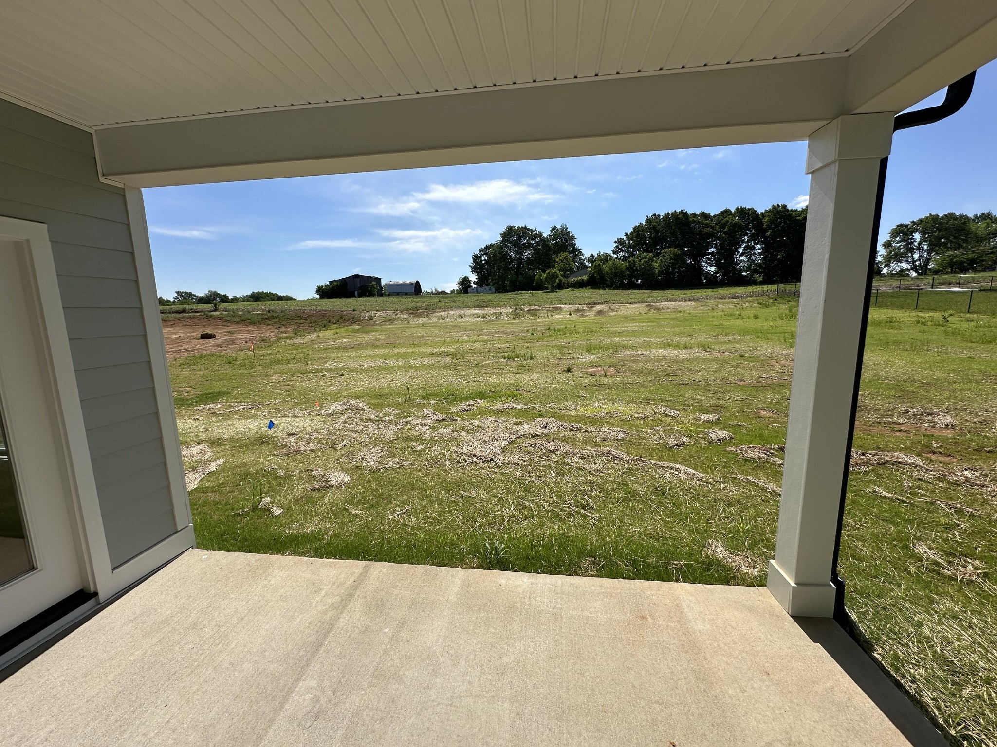 824 Parkside Blvd Property Photo 3