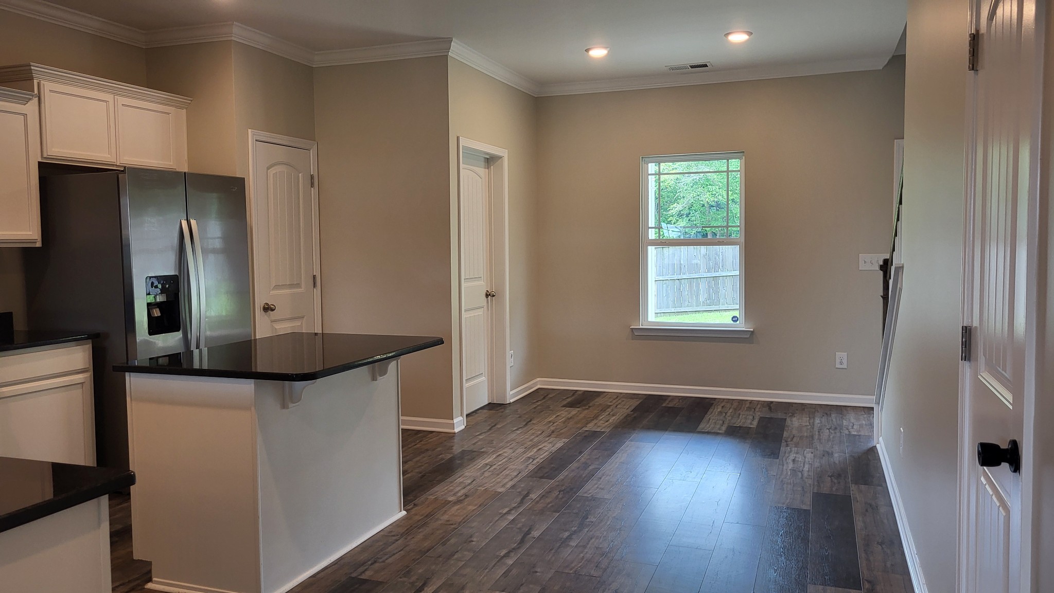 1060 Brayden Dr Property Photo 6