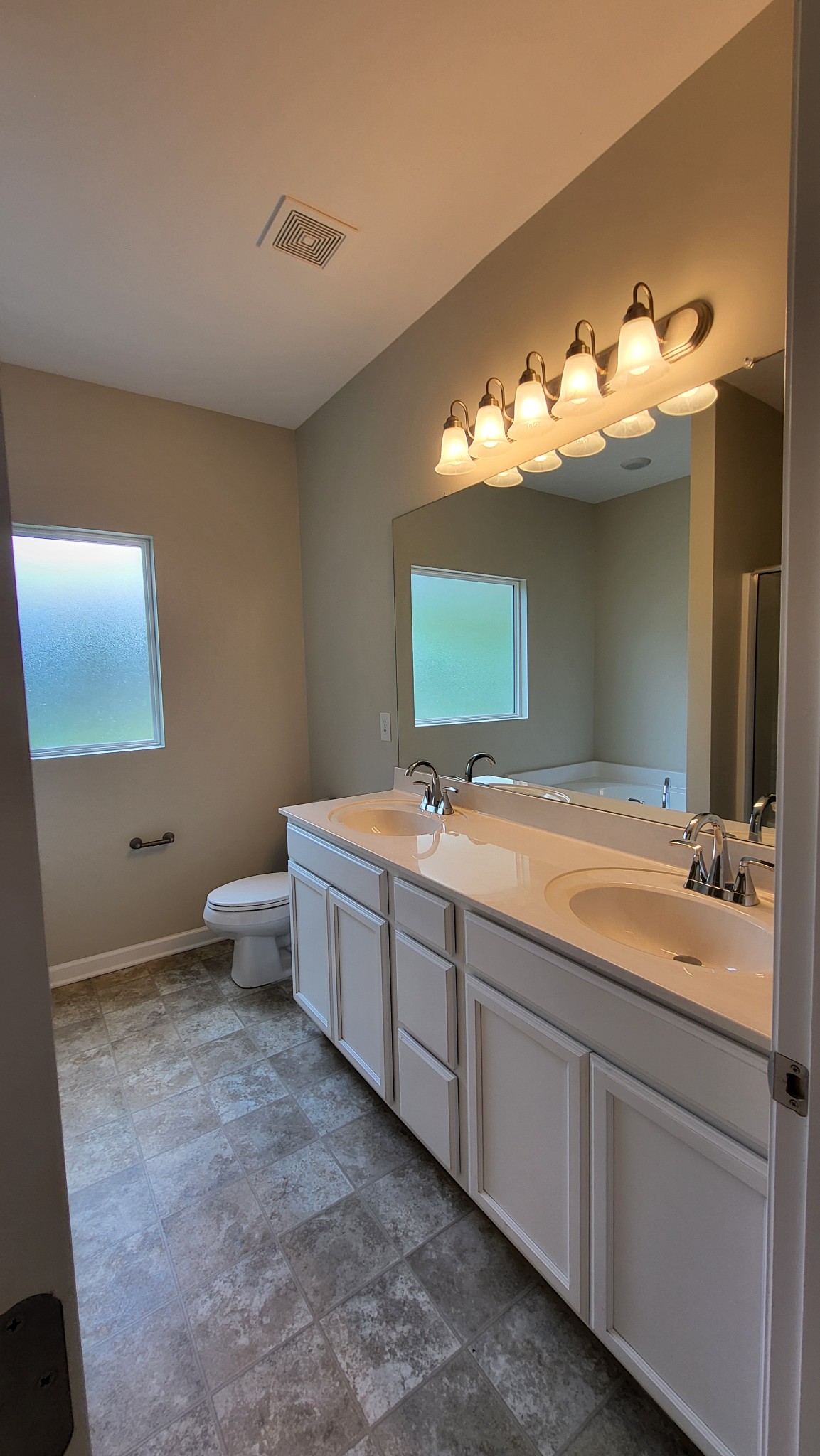 1060 Brayden Dr Property Photo 11